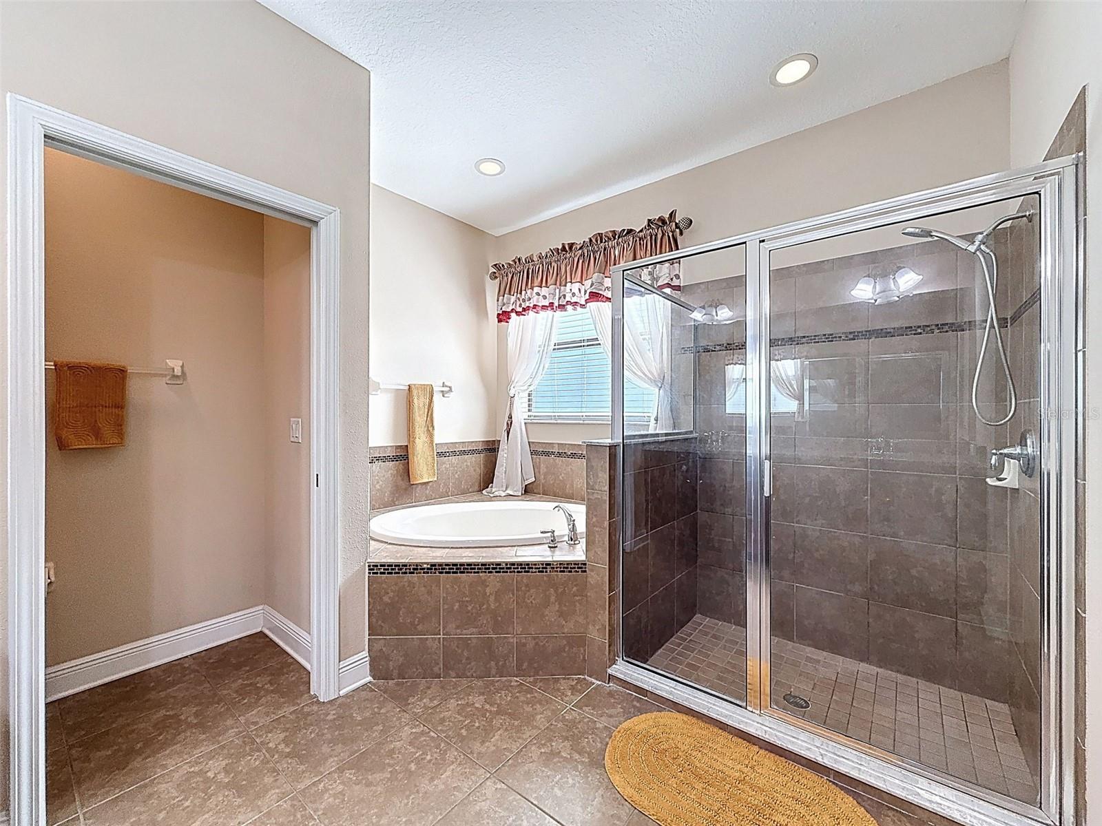 335 Cockle Shell Loop Property Photo 31