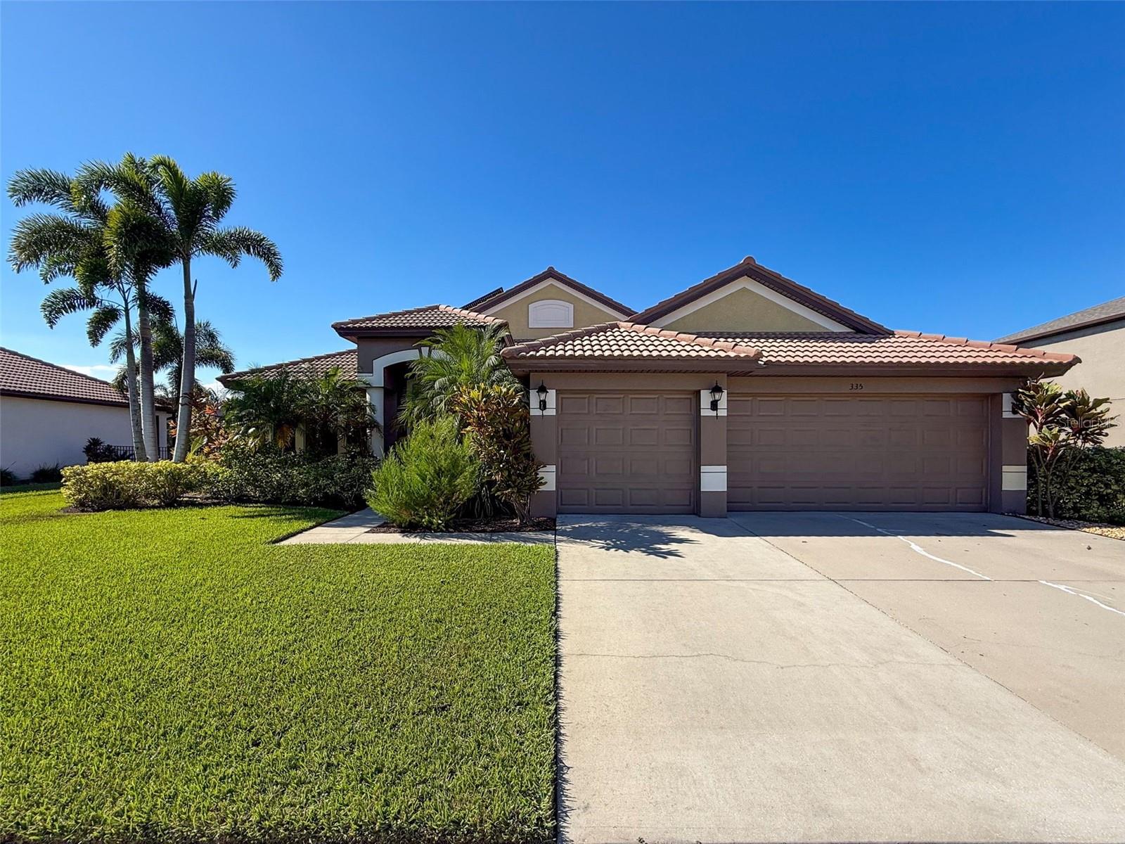 335 Cockle Shell Loop Property Photo 90