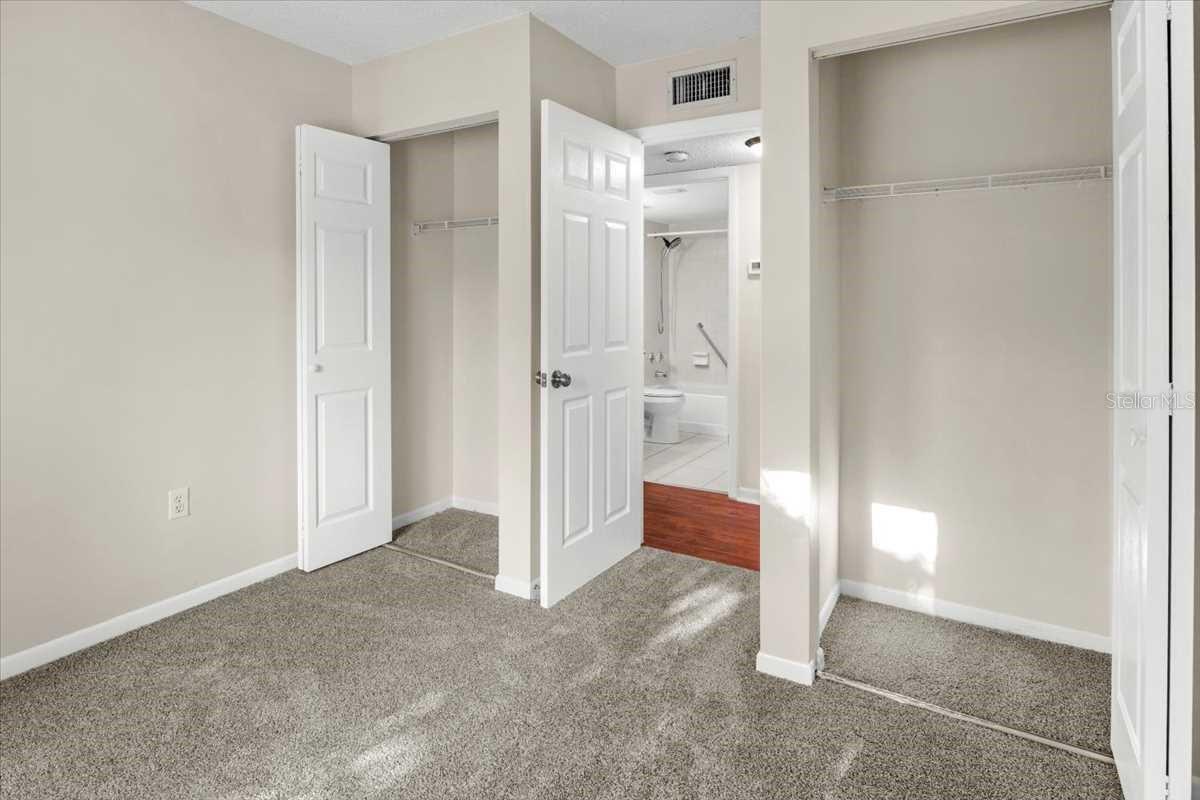 1127 Pine Ridge Cir W #a2 Property Photo 12
