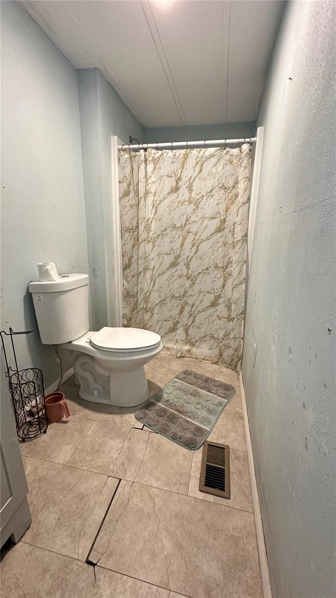 4422 Rose St Property Photo 10