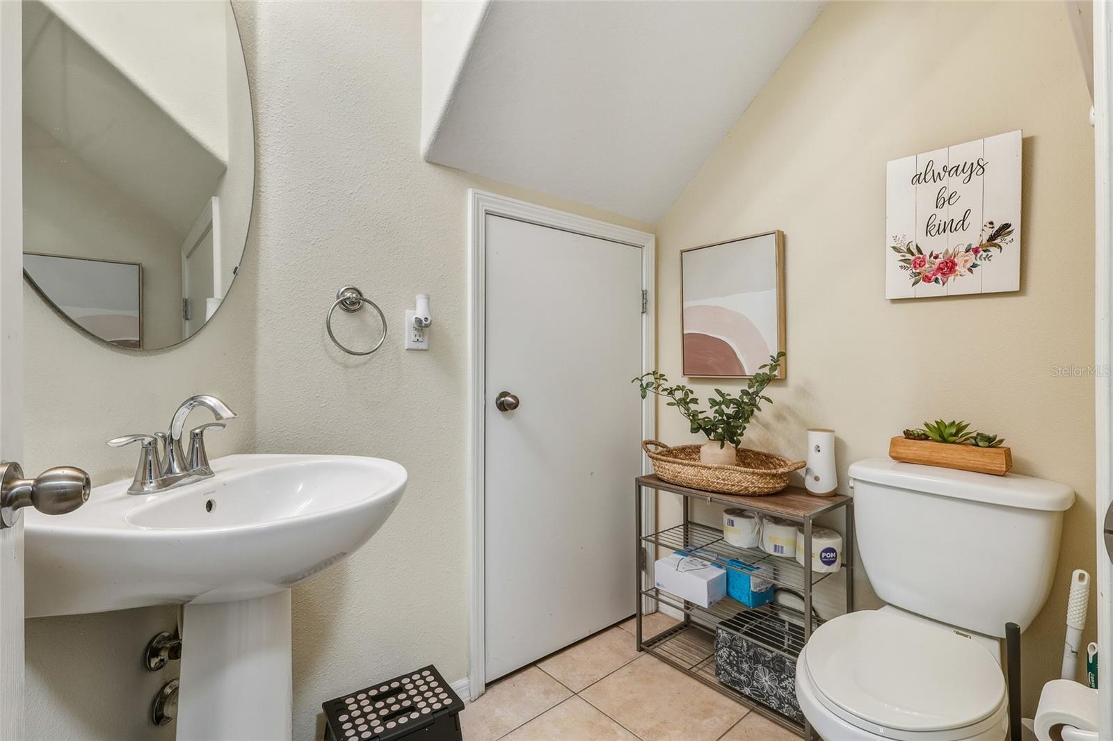 10952 Keys Gate Dr Property Photo 9