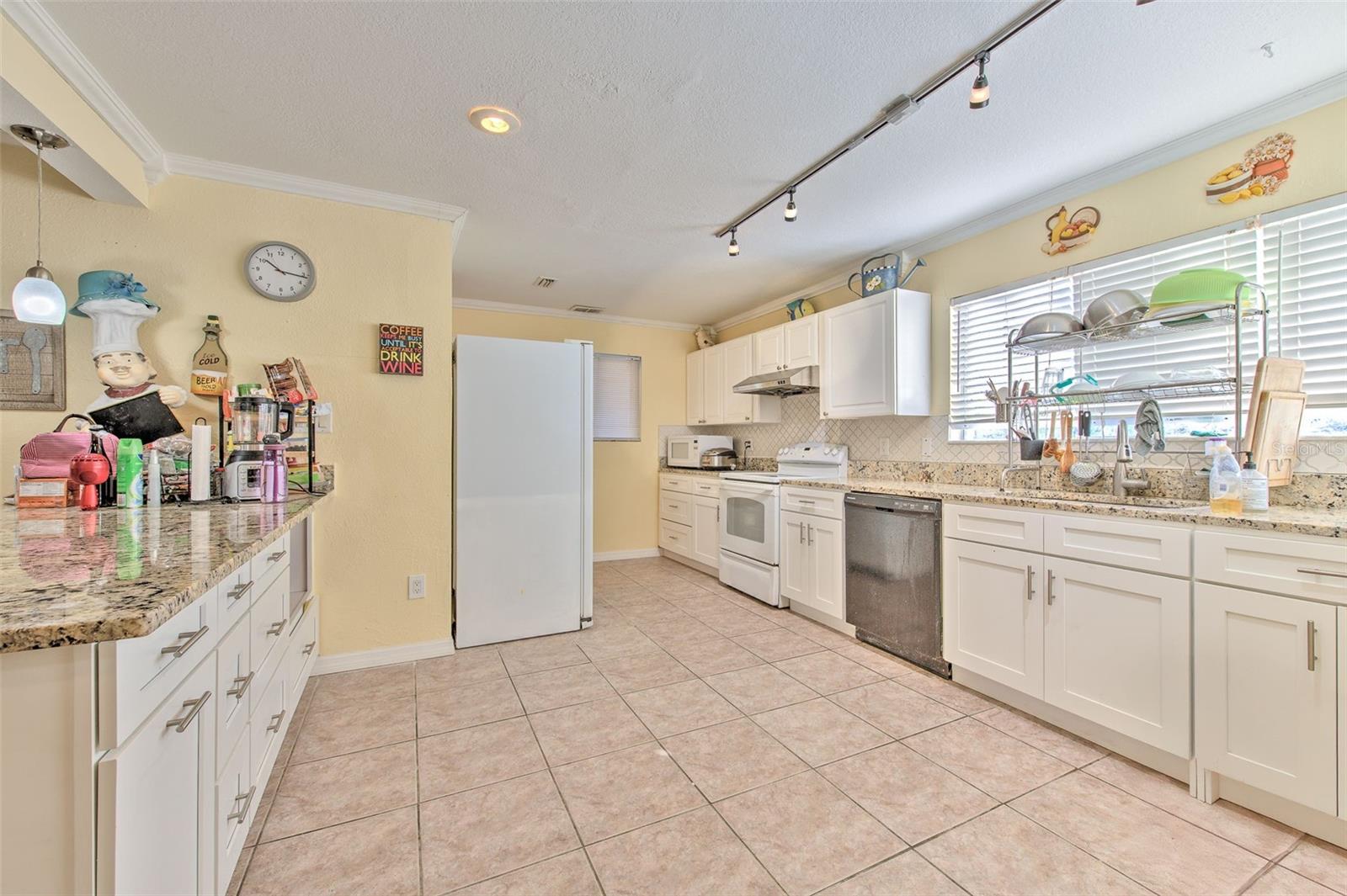 5415 Miles Blvd Property Photo 2