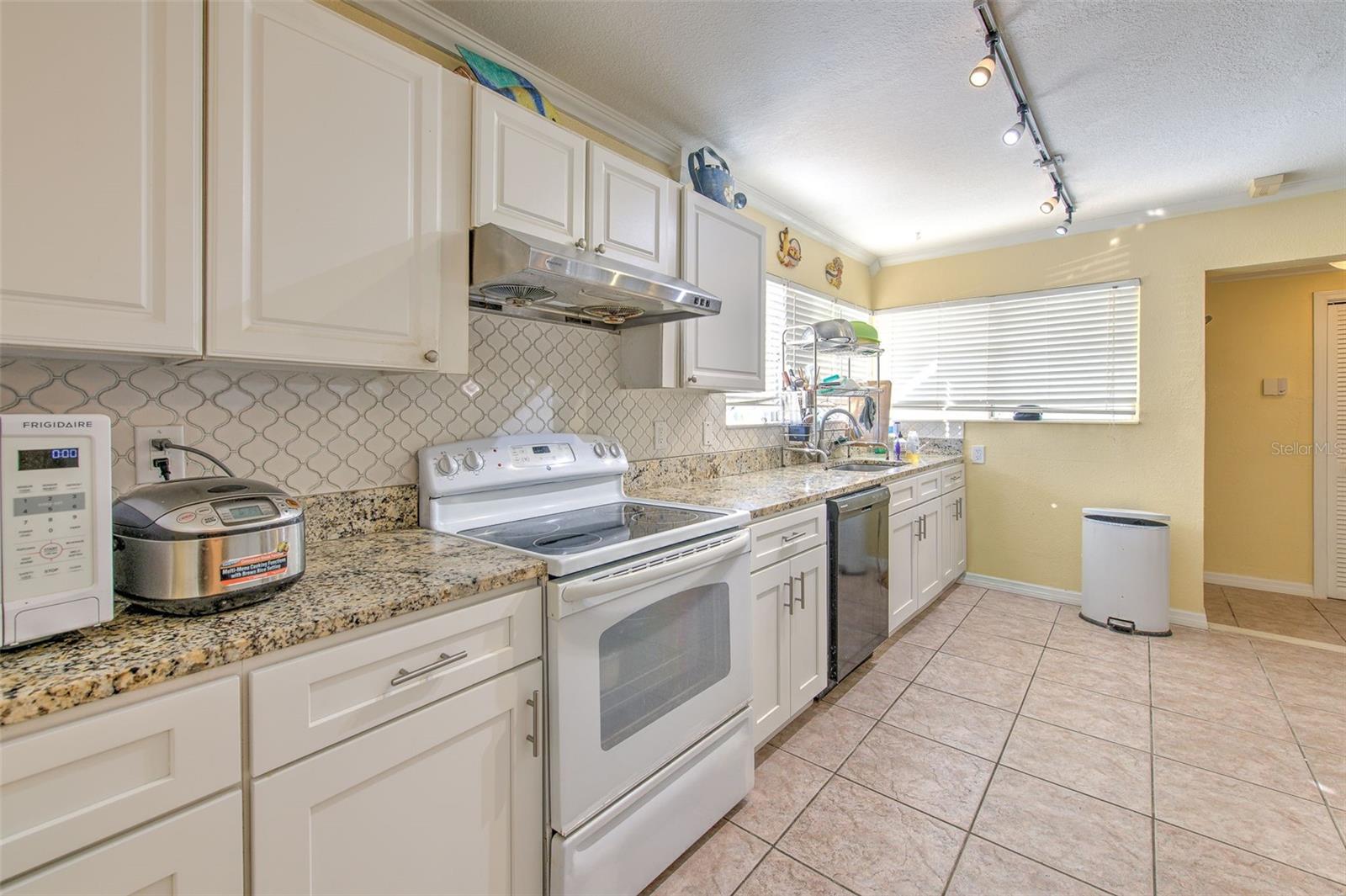 5415 Miles Blvd Property Photo 4