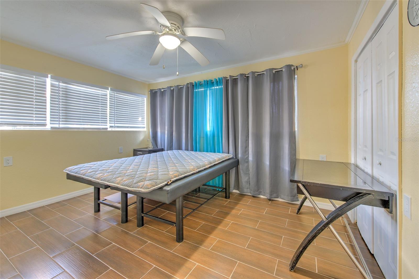 5415 Miles Blvd Property Photo 11