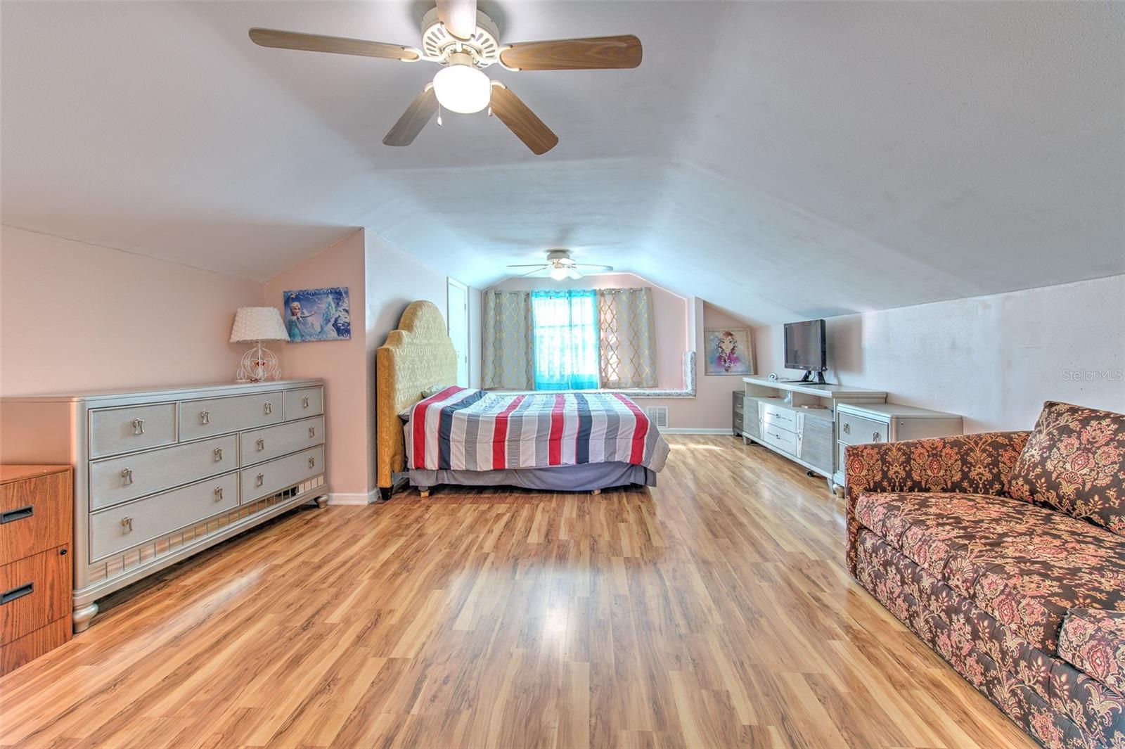 5415 Miles Blvd Property Photo 16