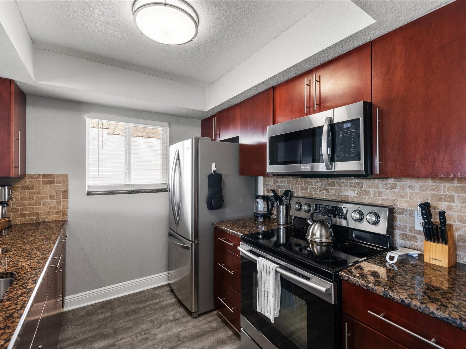 185 Brightwater Dr #6 Property Photo 6