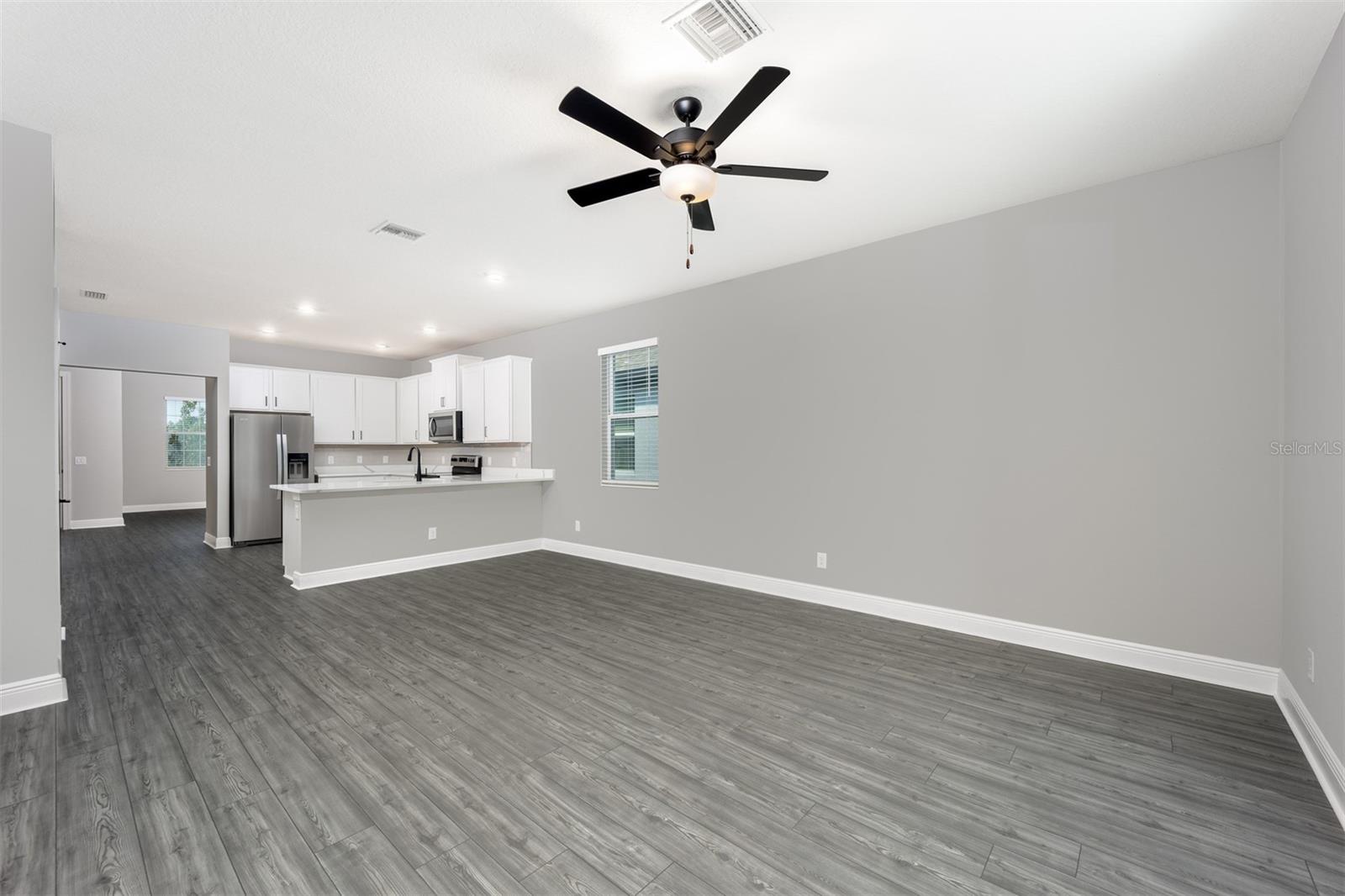 3343 Chinotto Dr Property Photo 5