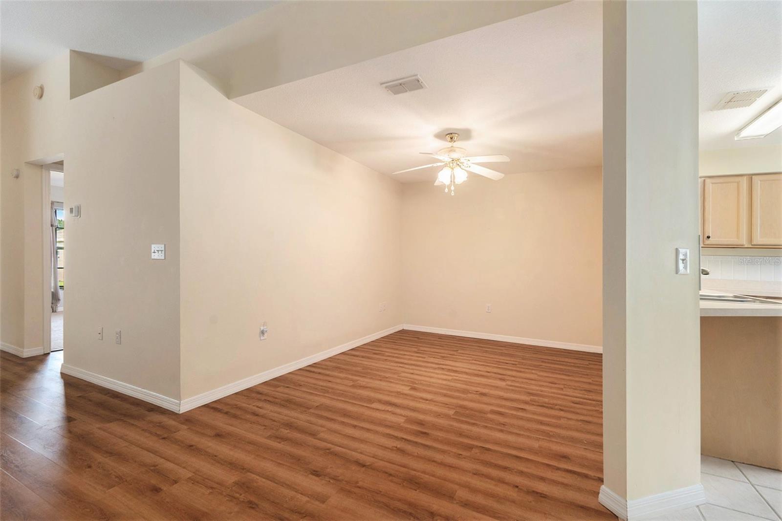 29418 Schinnecock Hills Ln Property Photo 6