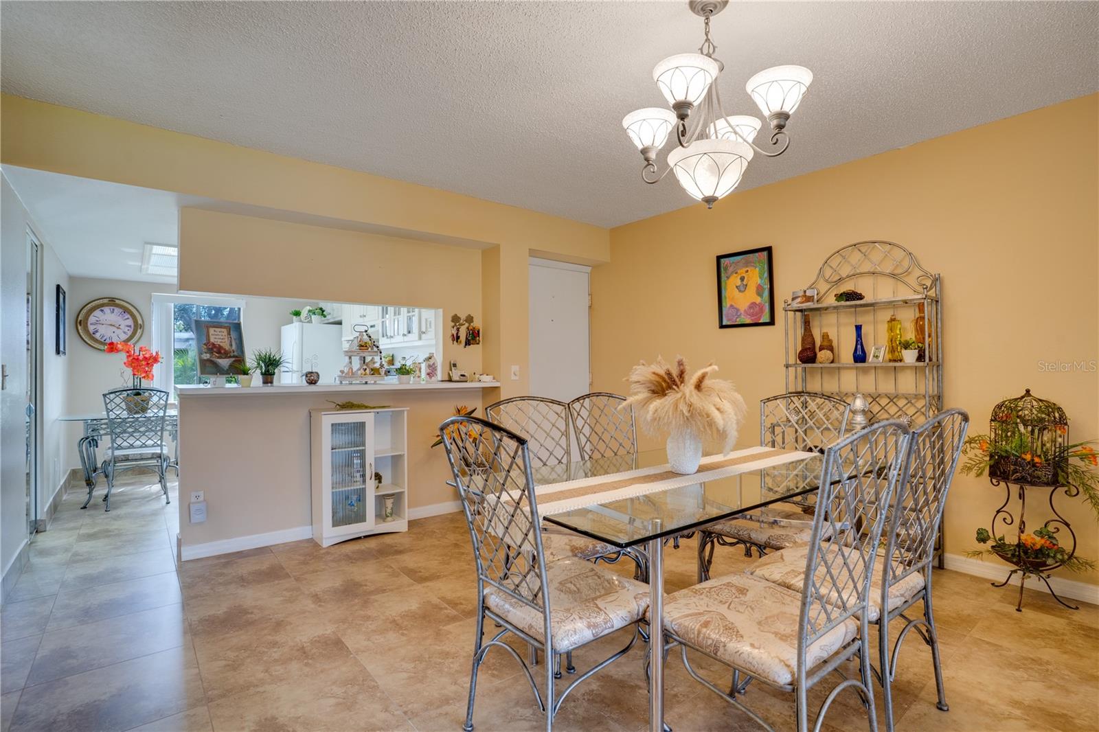 117 E Cypress Ct #117 Property Photo 7
