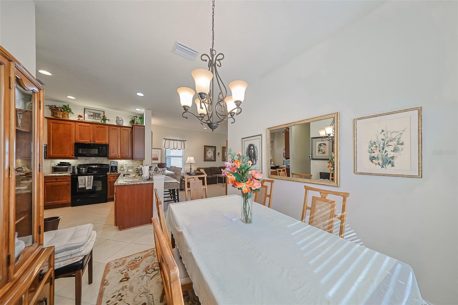 15948 Cobble Mill Dr Property Photo 32