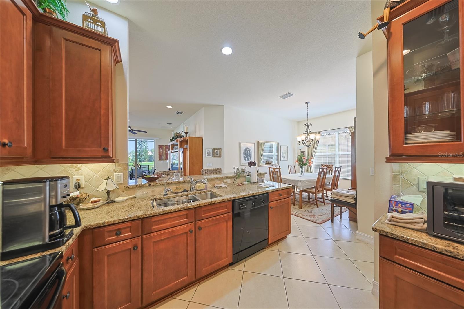 15948 Cobble Mill Dr Property Photo 33