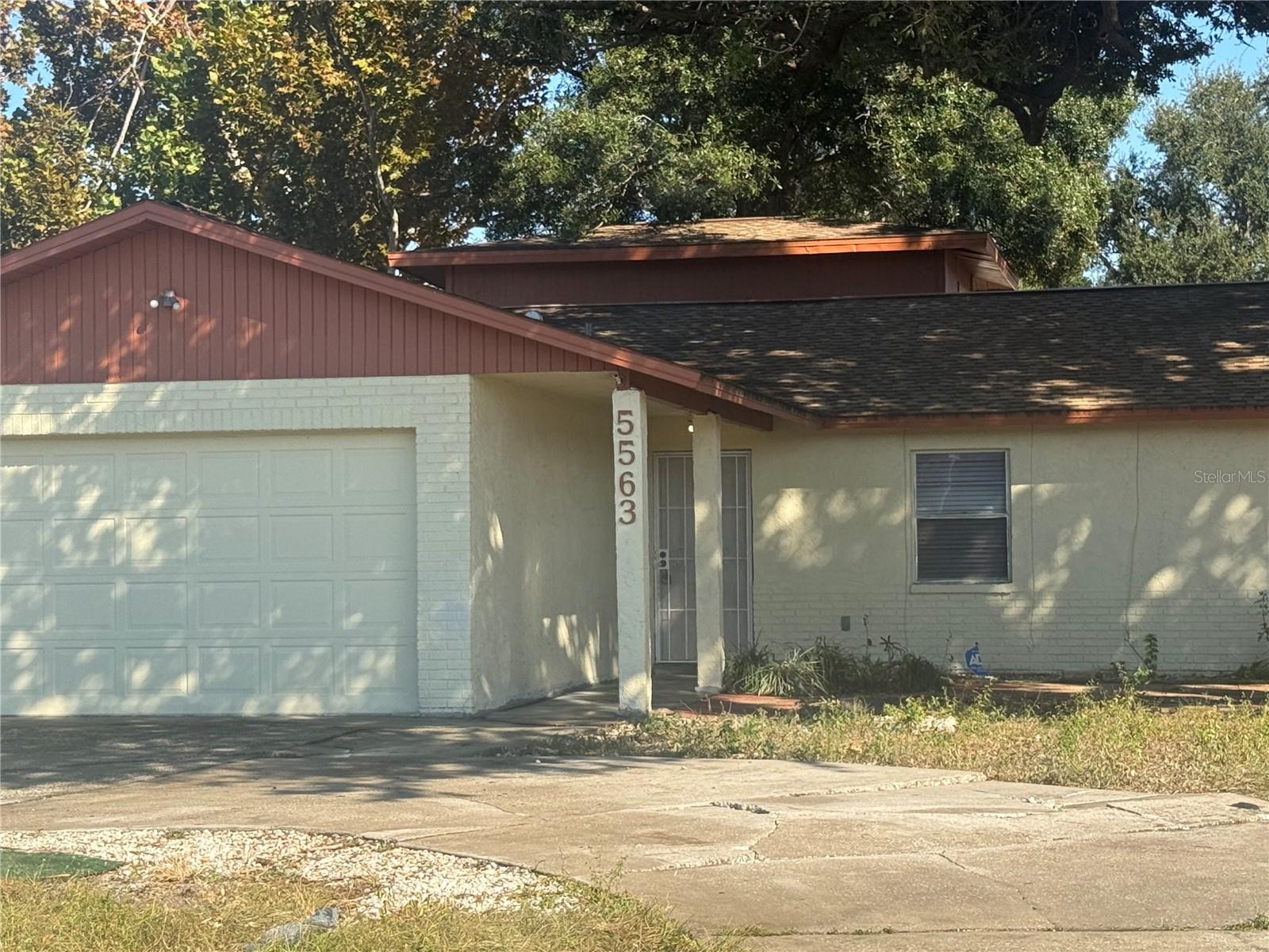 5563 58th St N Property Photo 1
