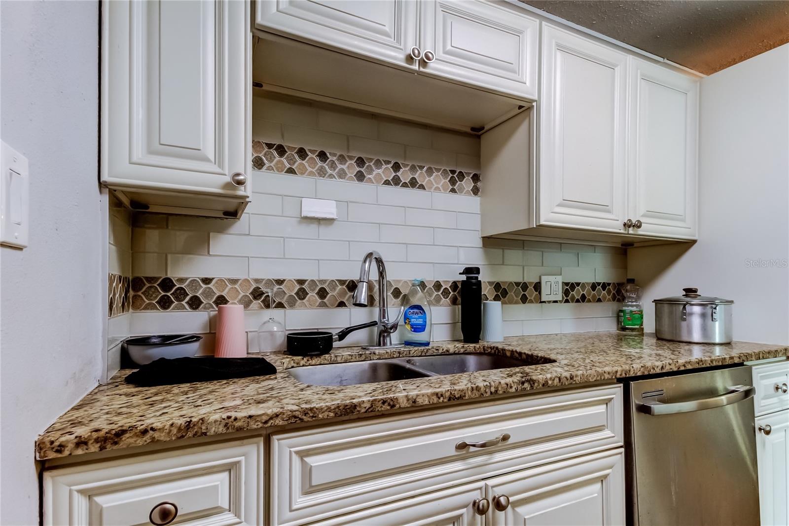 4532 Devonshire Rd Property Photo 13