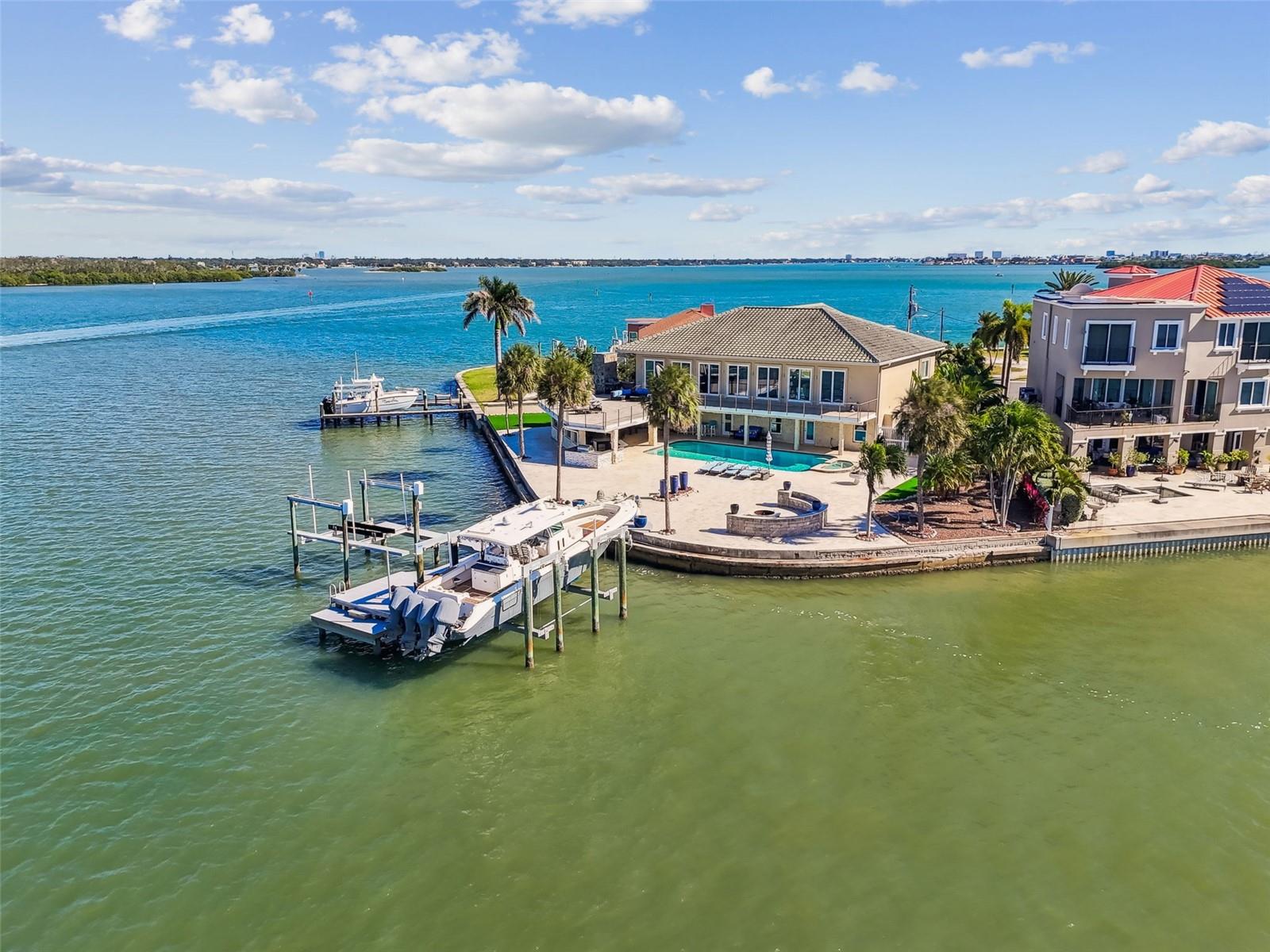 582 Johns Pass Ave Property Photo 7