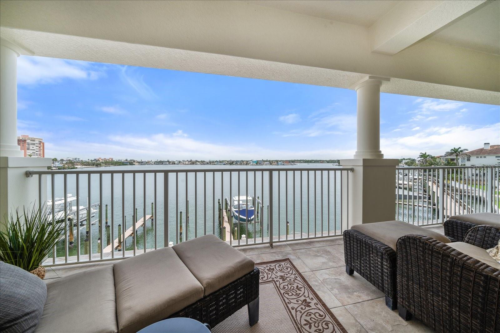 17735 Gulf Blvd #304 Property Photo 28