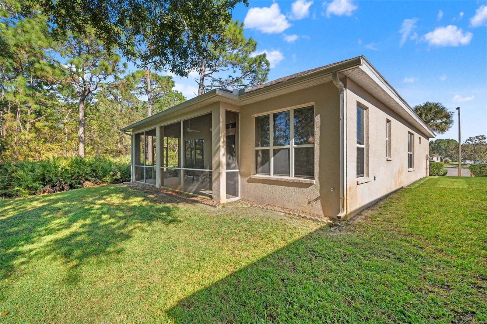 10199 Holly Berry Dr Property Photo 35