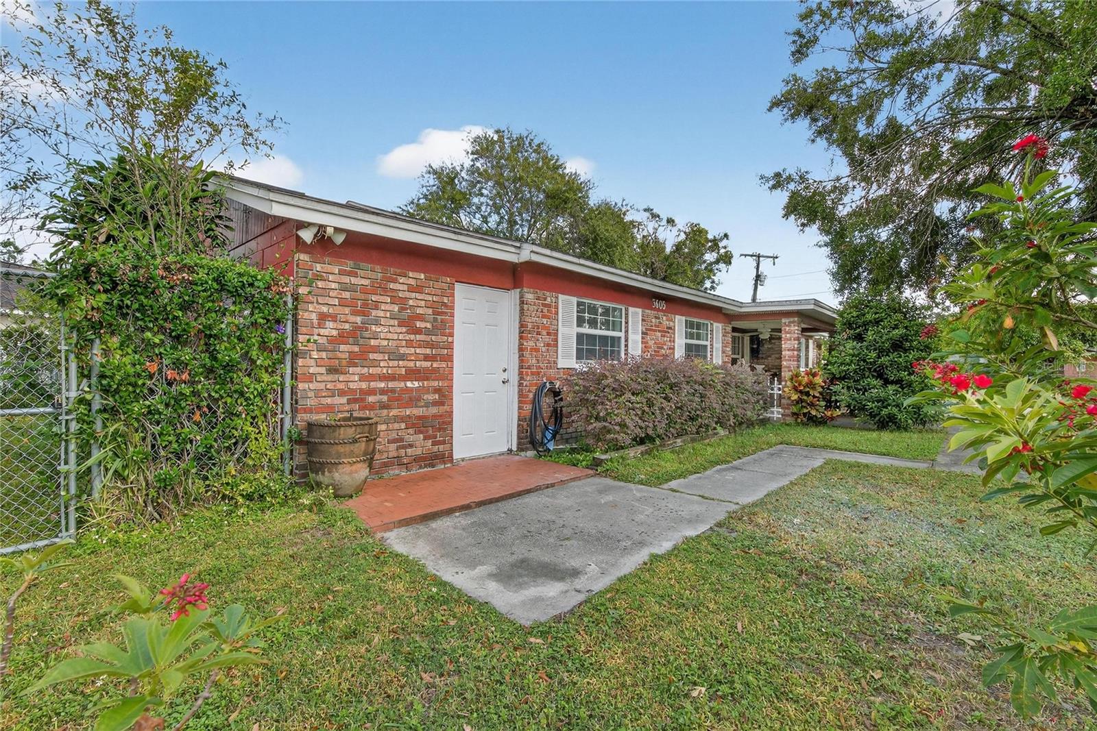 3605 W Flora St Property Photo 9