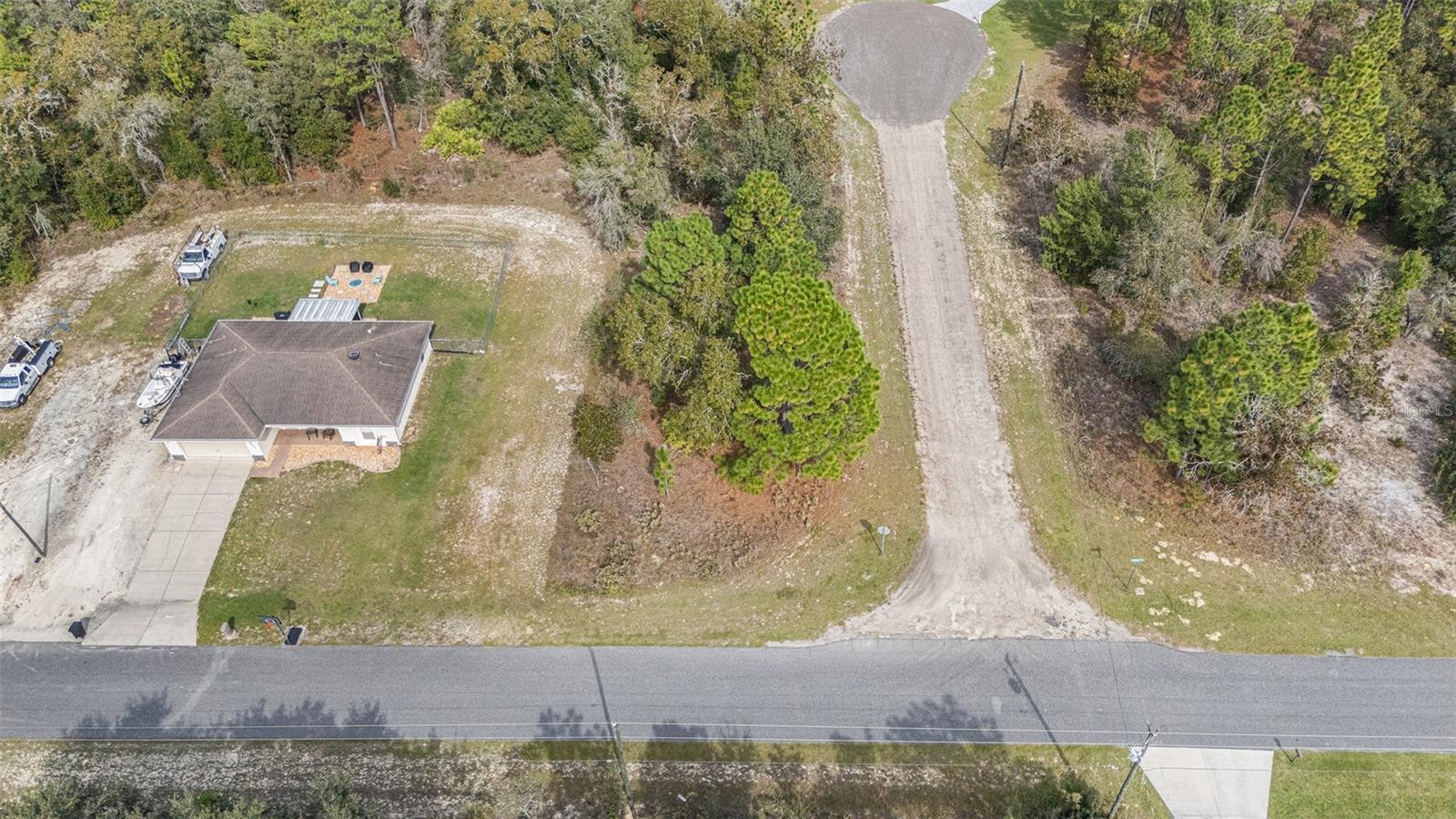 1541 W Riley Dr Property Photo 6