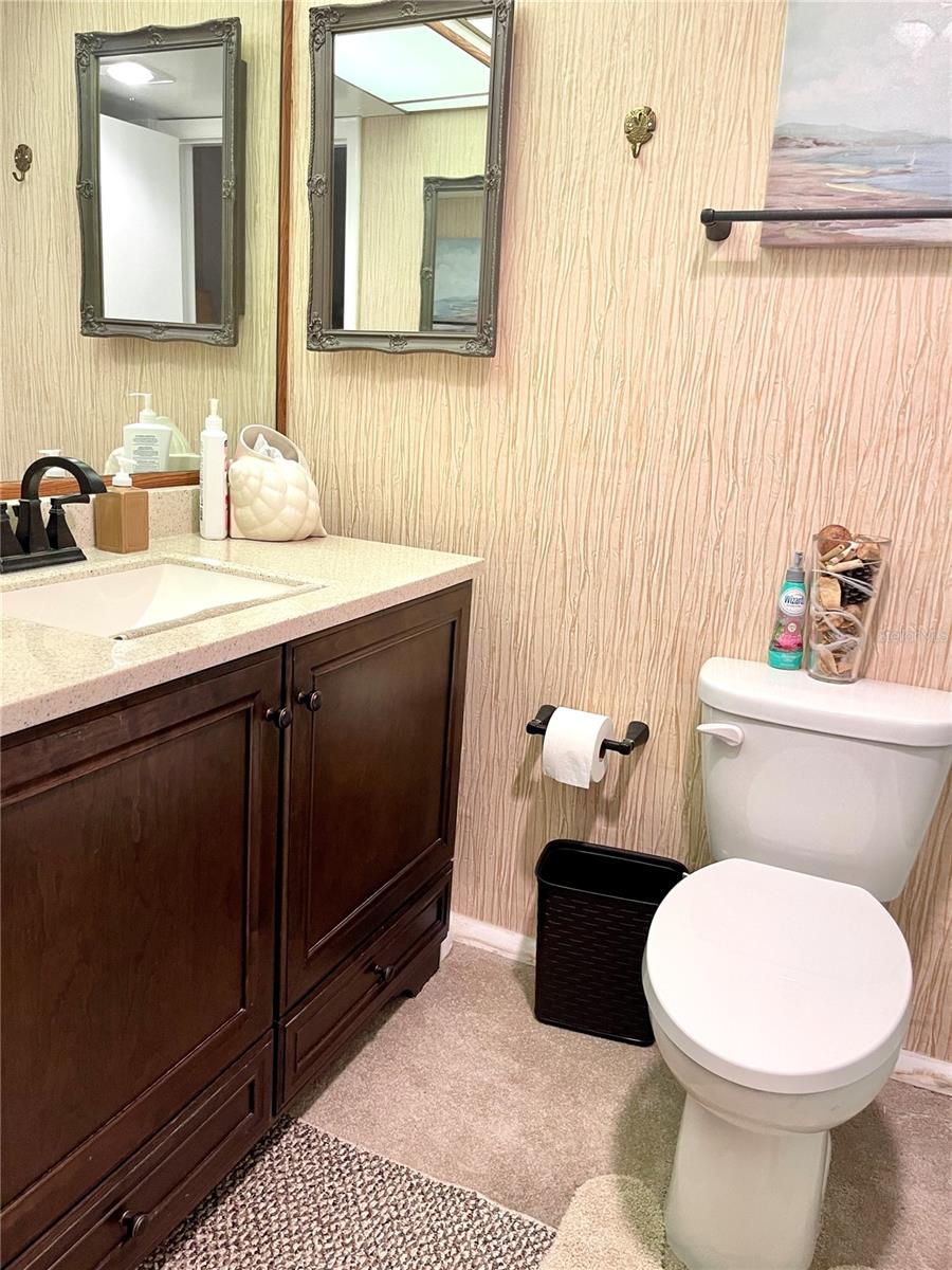 4650 Cove Cir #402 Property Photo 23