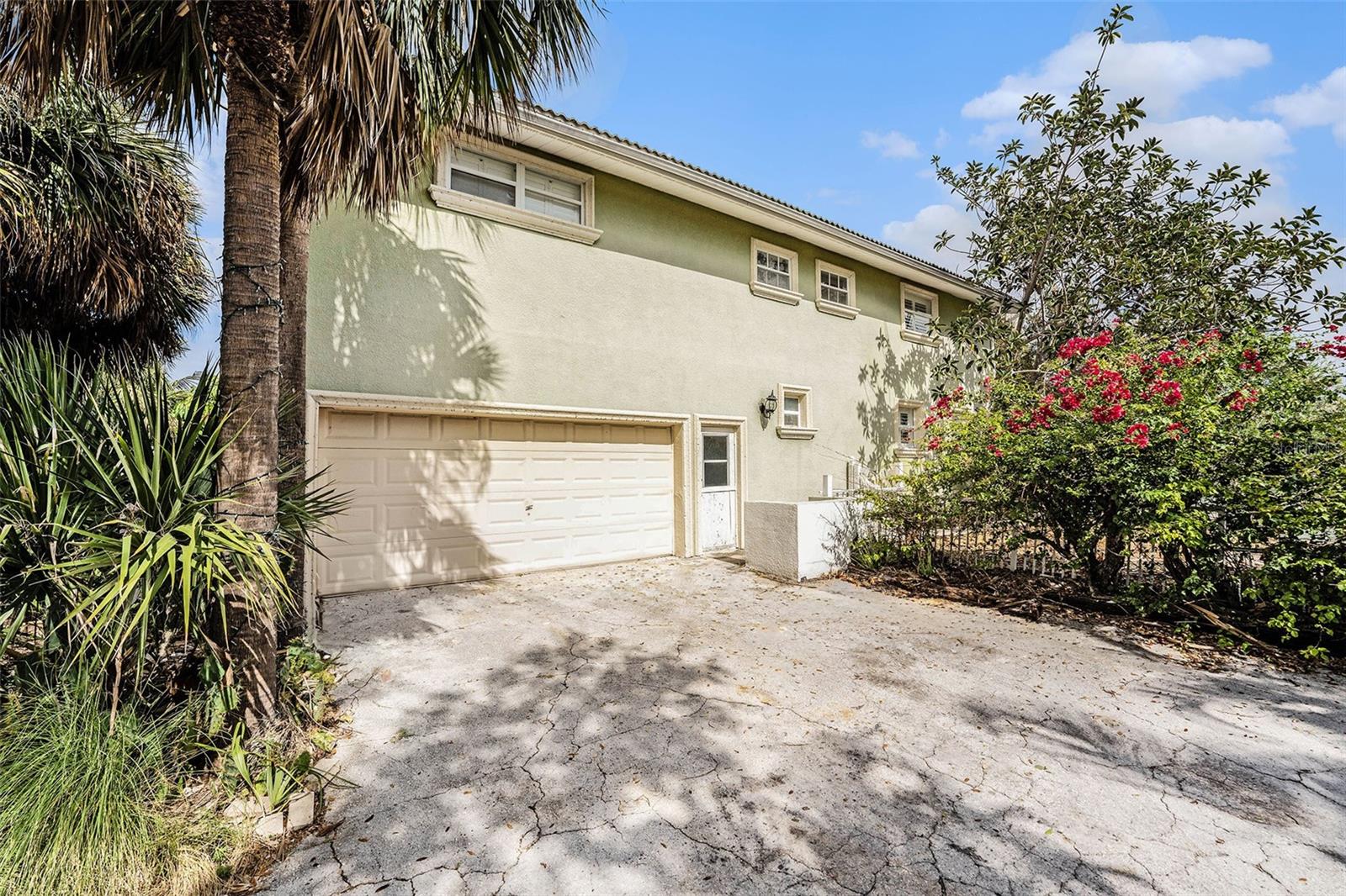 5903 Bimini Way N Property Photo 2