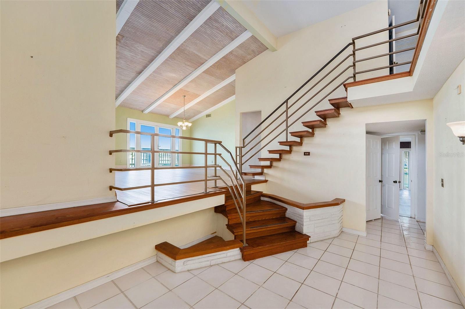 5903 Bimini Way N Property Photo 6