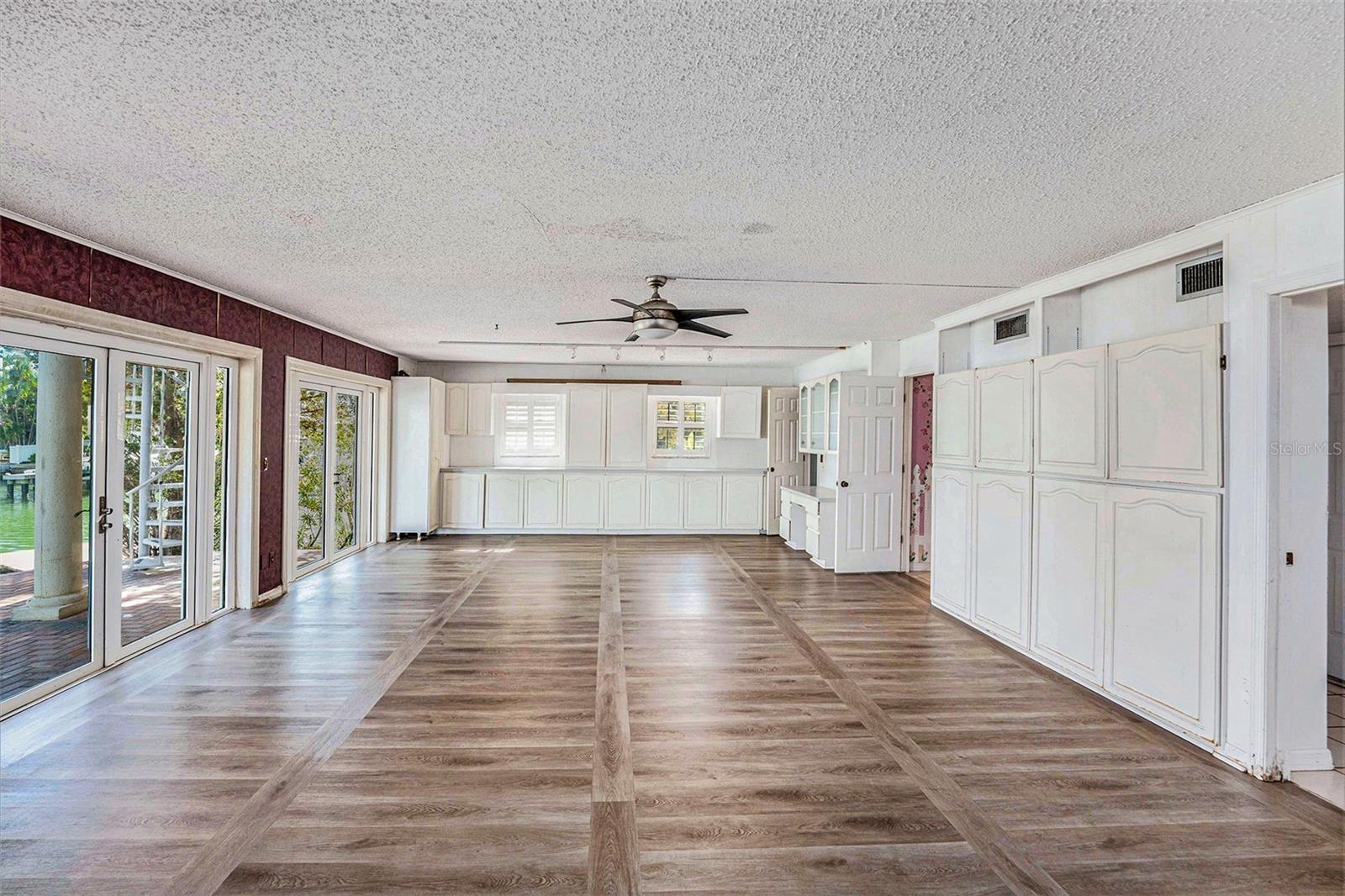 5903 Bimini Way N Property Photo 10