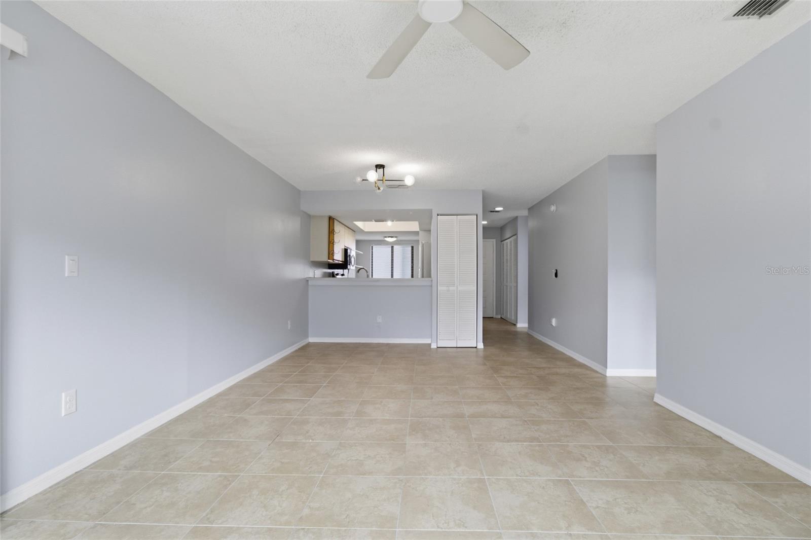 2701 Countryside Blvd #102 Property Photo 17