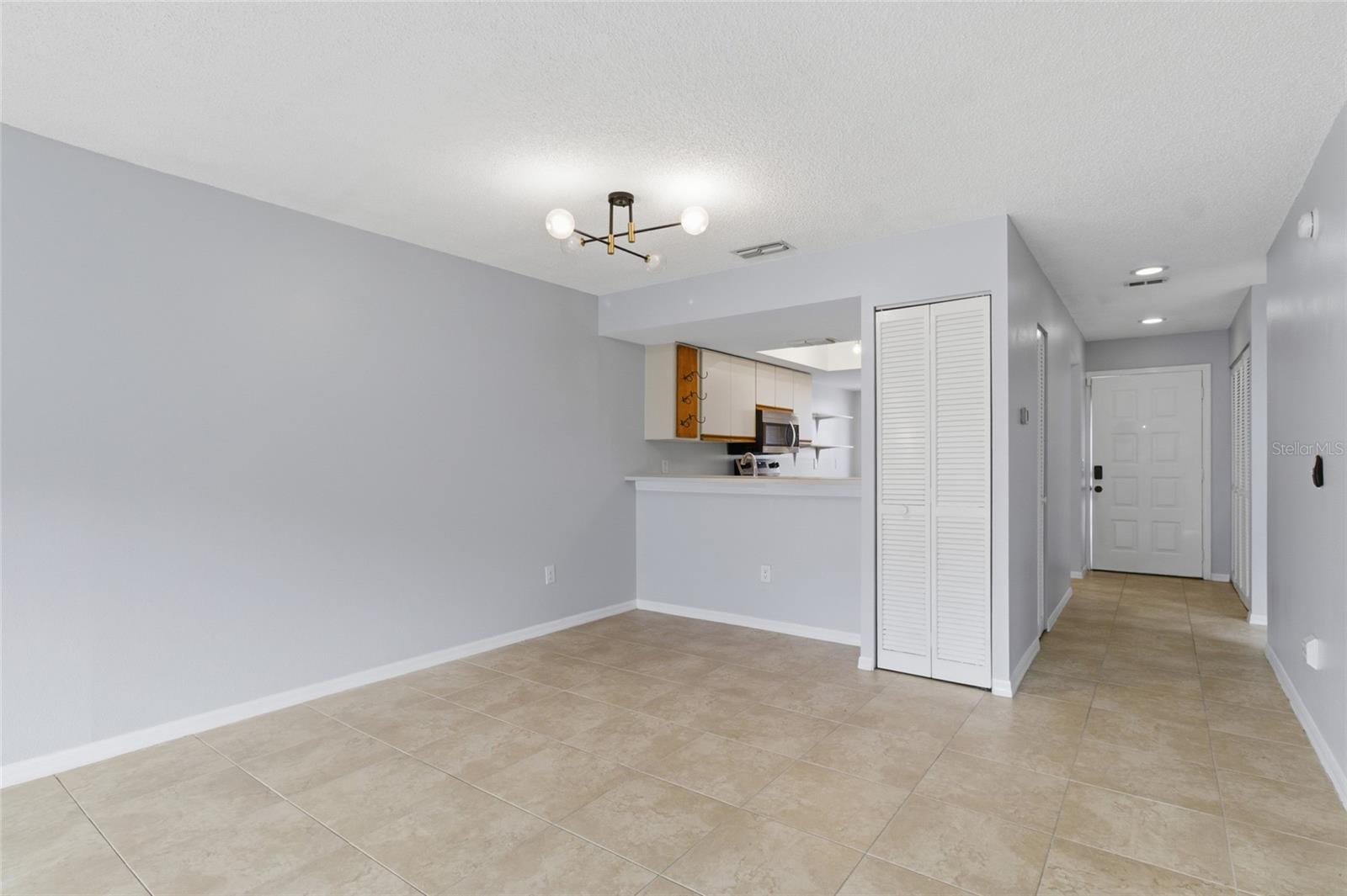 2701 Countryside Blvd #102 Property Photo 18