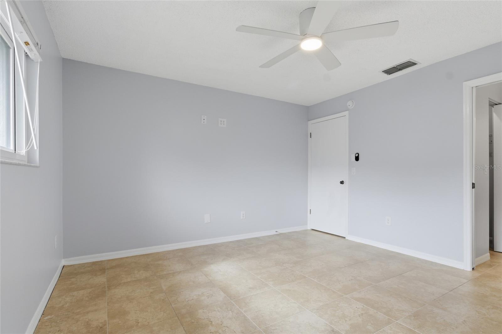 2701 Countryside Blvd #102 Property Photo 34