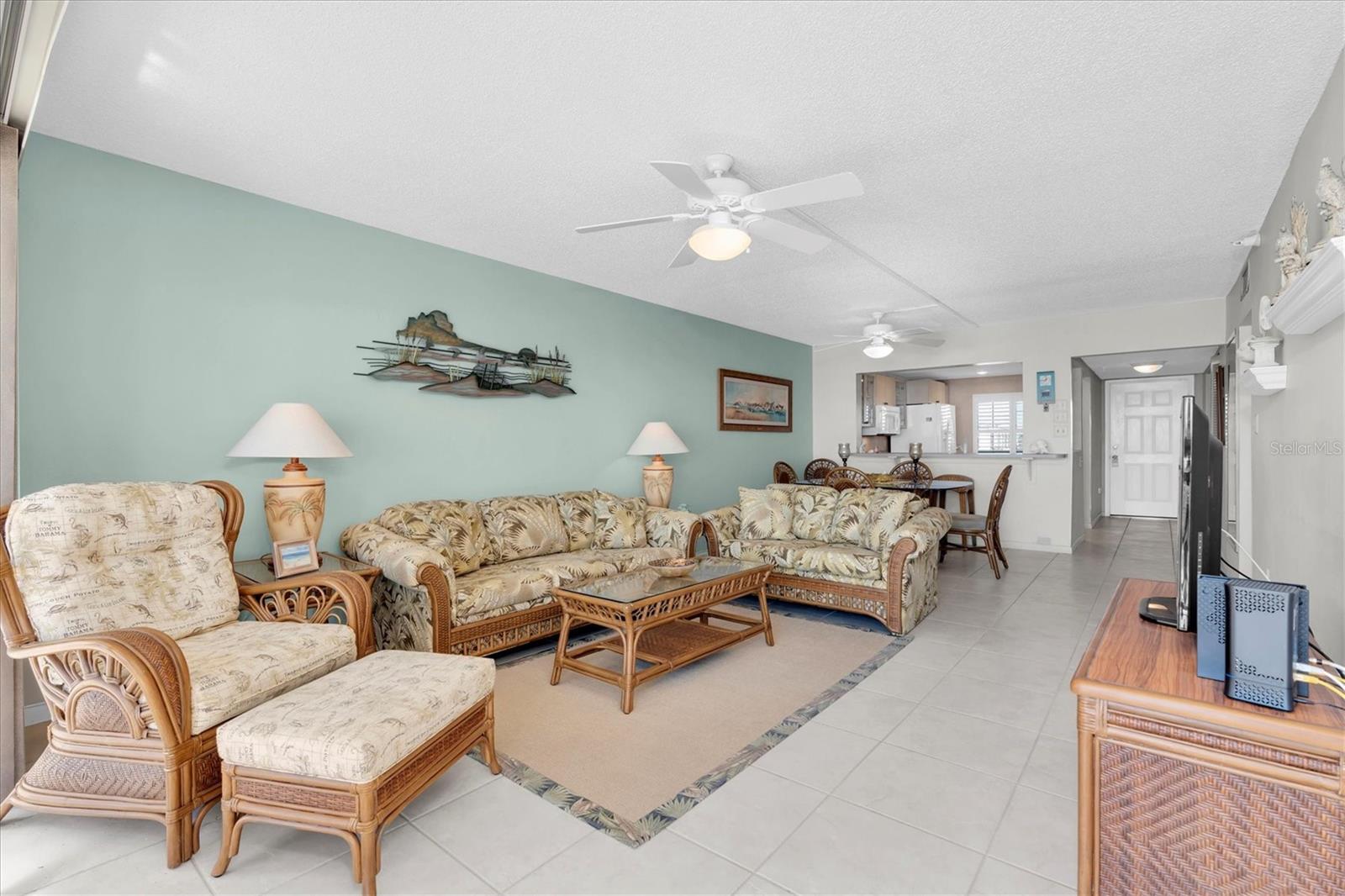 14950 Gulf Blvd #402 Property Photo 4