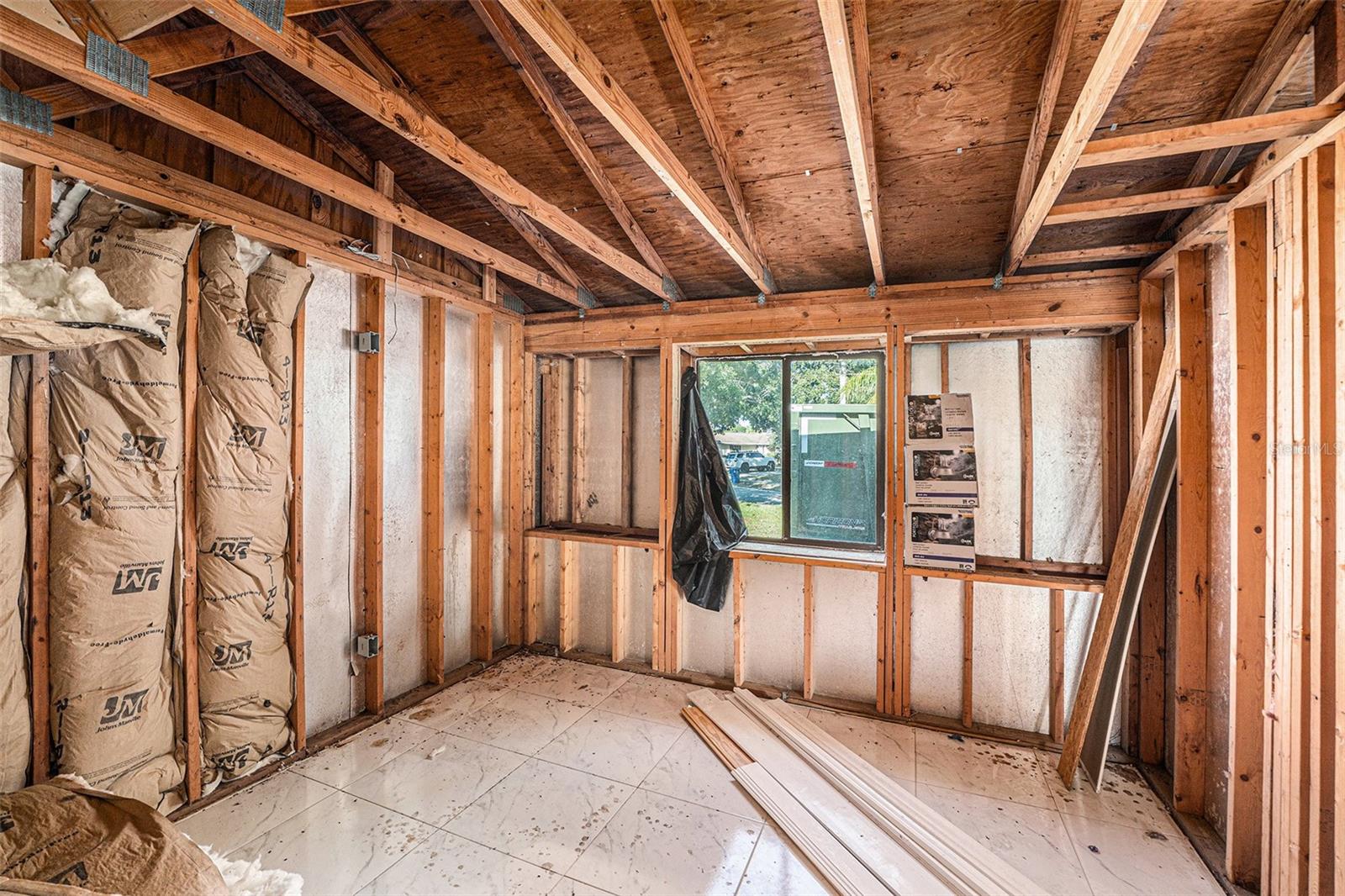 645 Timber Bay Cir E Property Photo 23