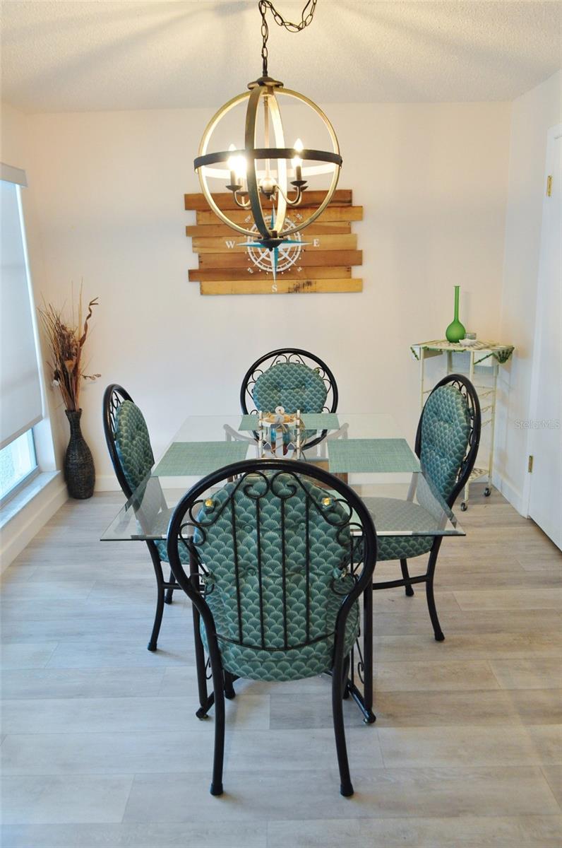 317 Rex Pl #g Property Photo 2