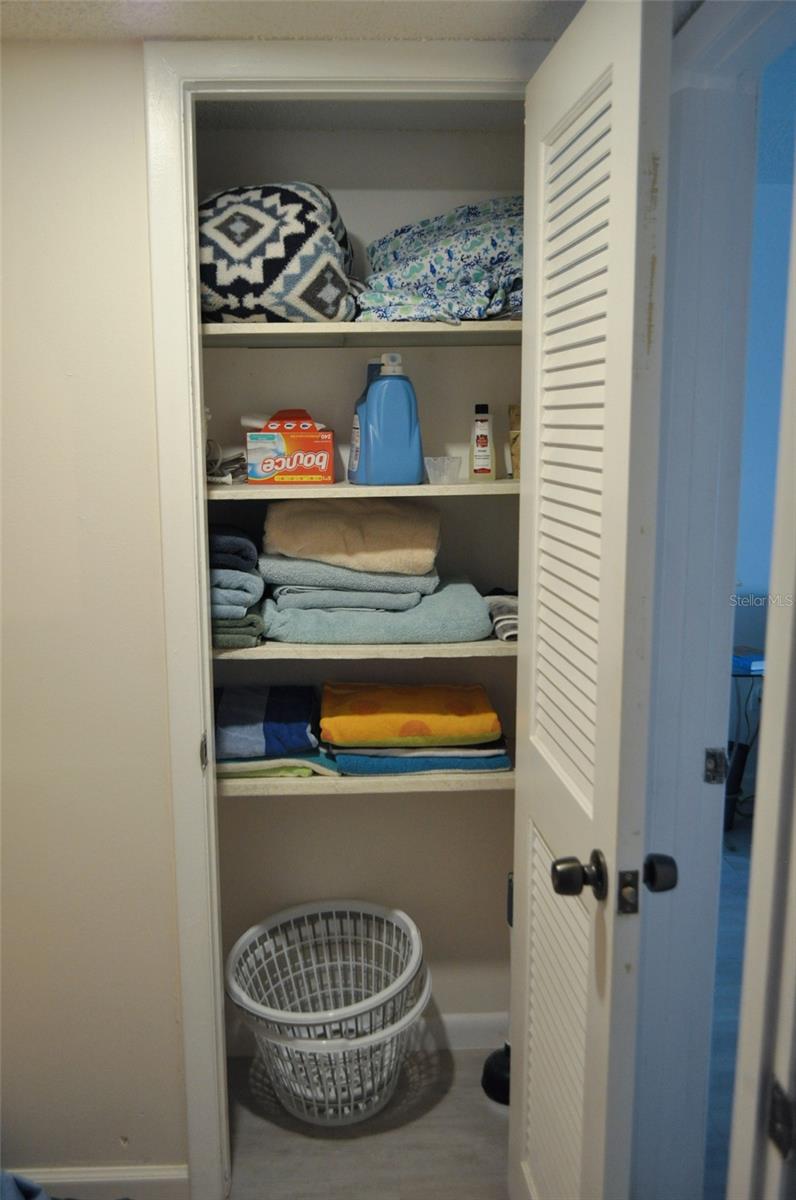 317 Rex Pl #g Property Photo 4