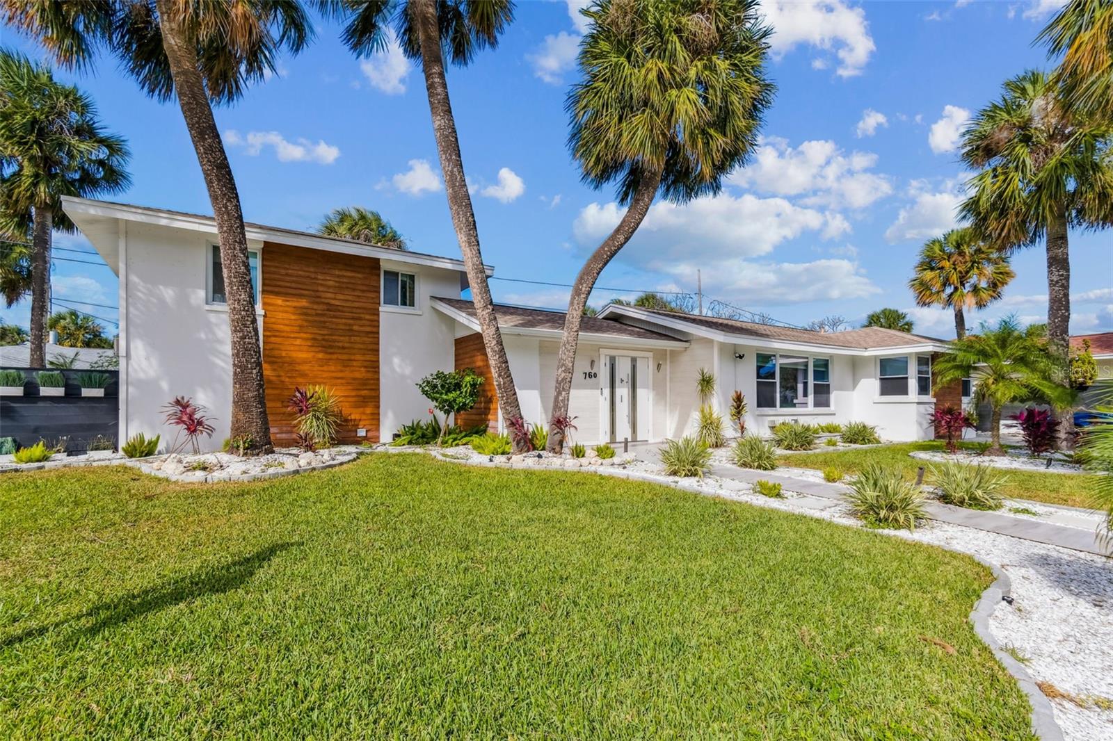 760 Bohenia Cir S Property Photo 4