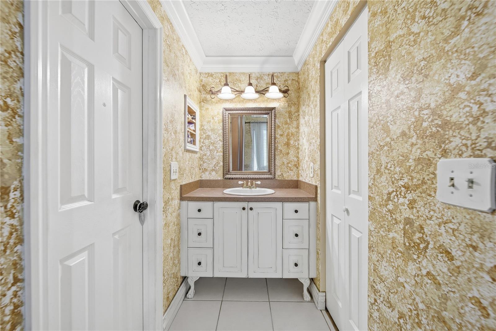 4602 Buckeye Rd Property Photo 13