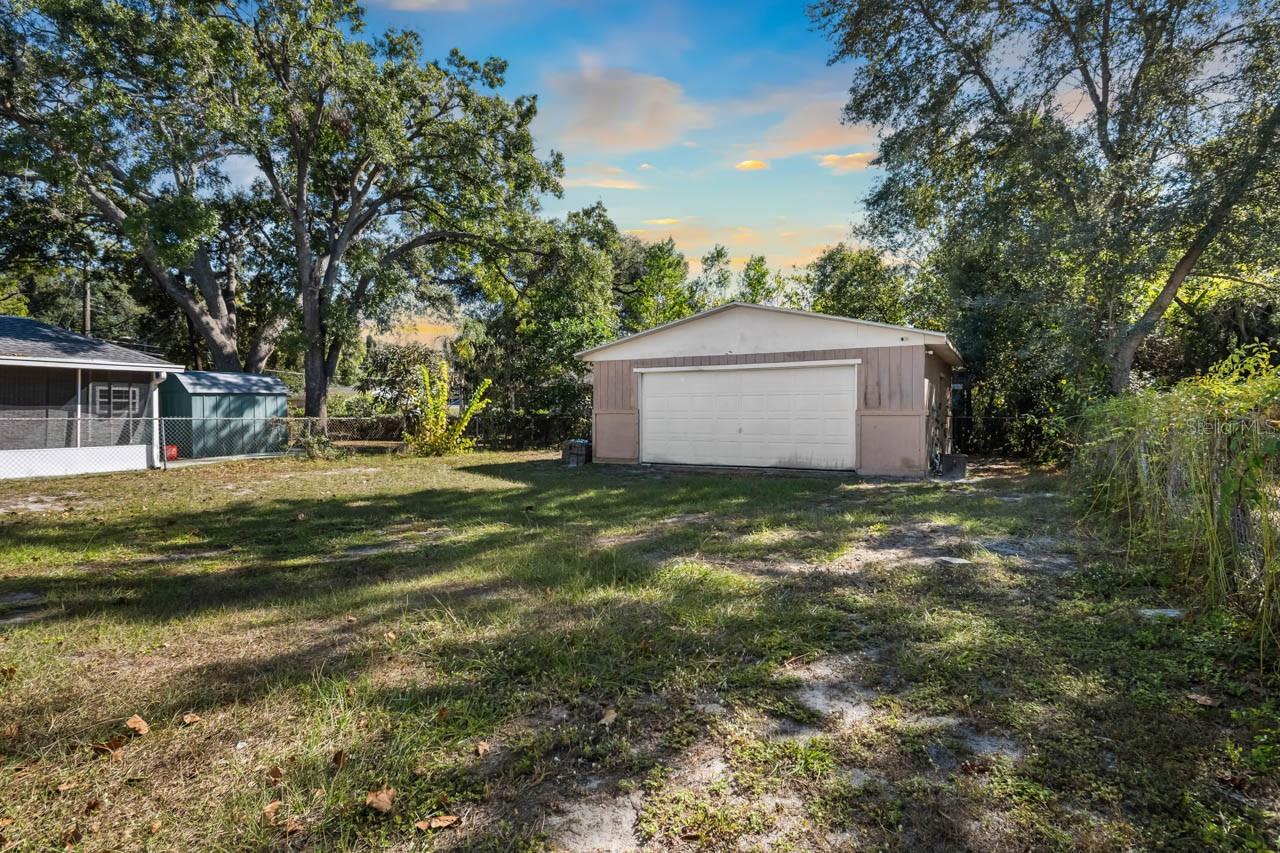 1217 Lambright St Property Photo 2