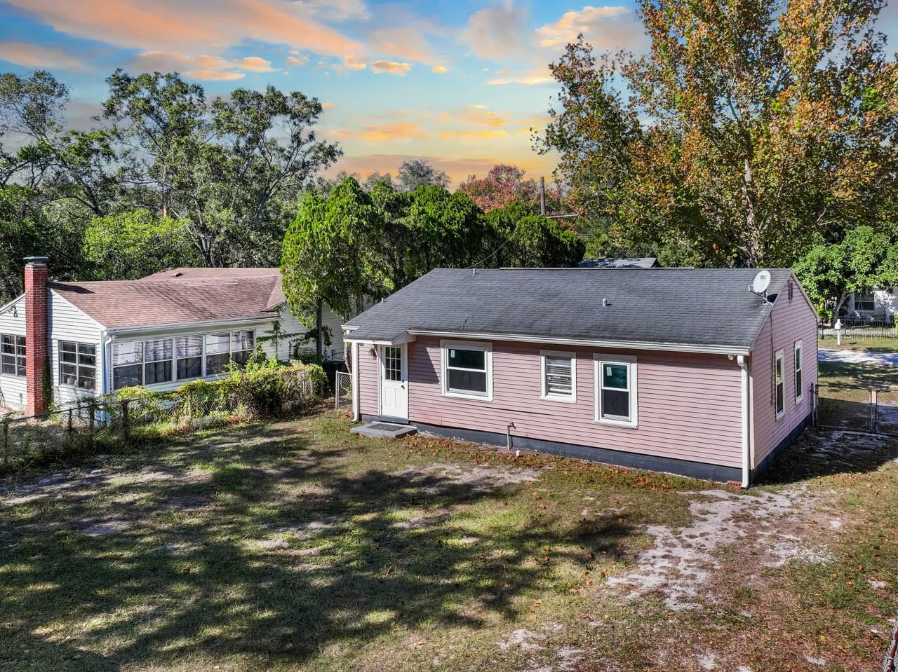 1217 Lambright St Property Photo 16