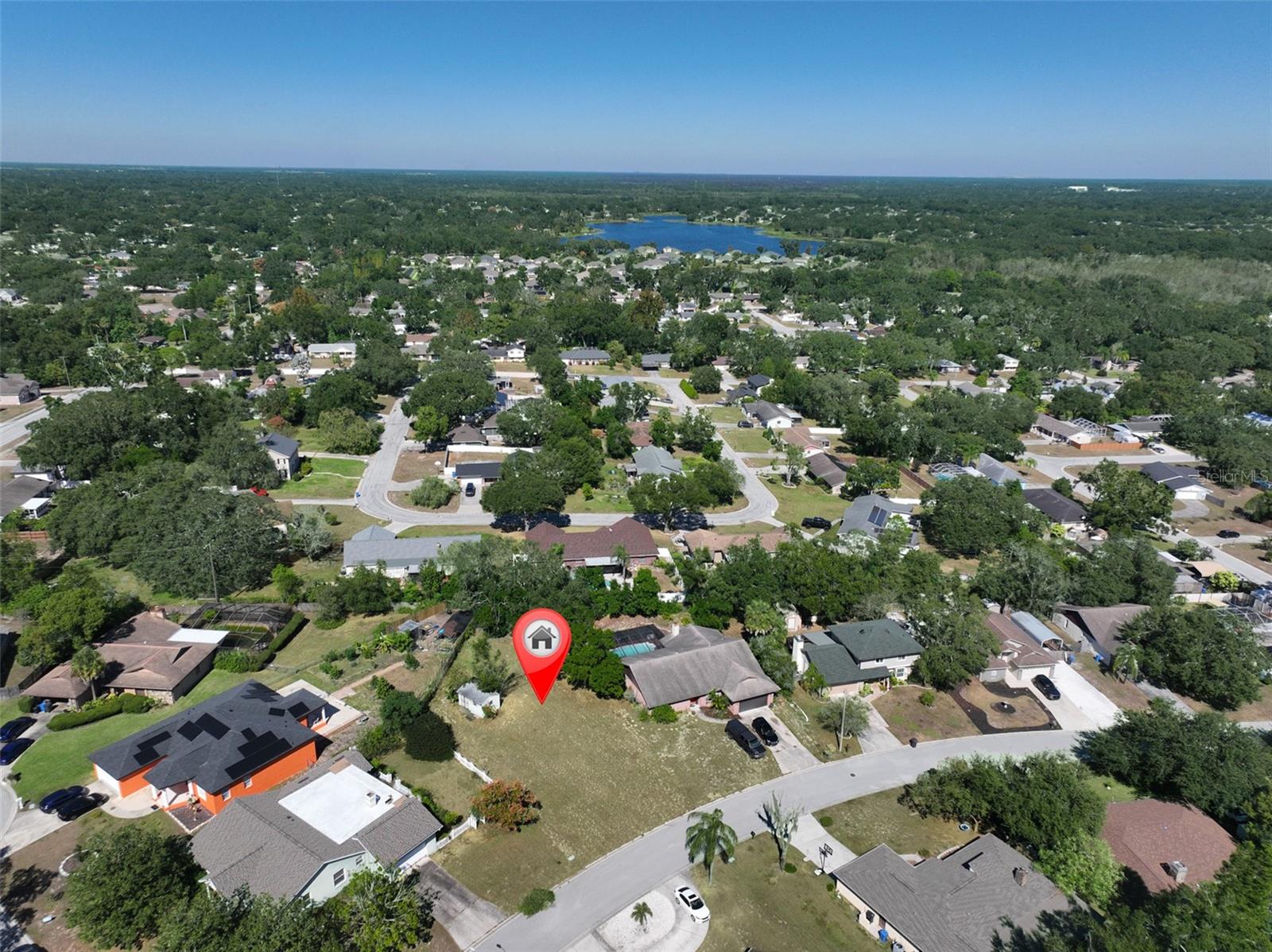 1114 Classic Dr Property Photo 6