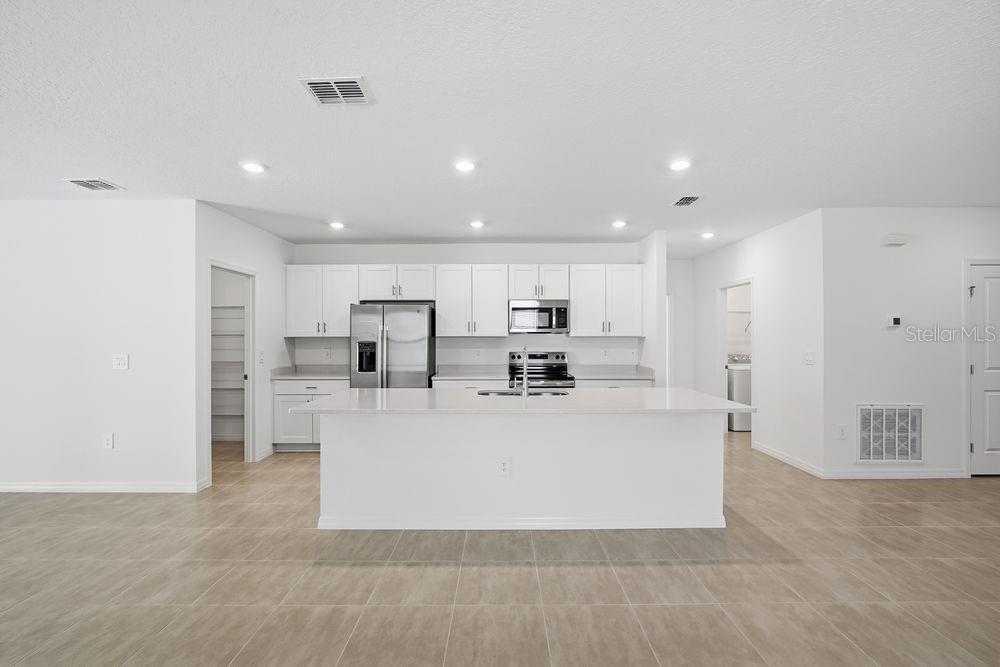 13520 Tropical Breeze Way Property Photo 2