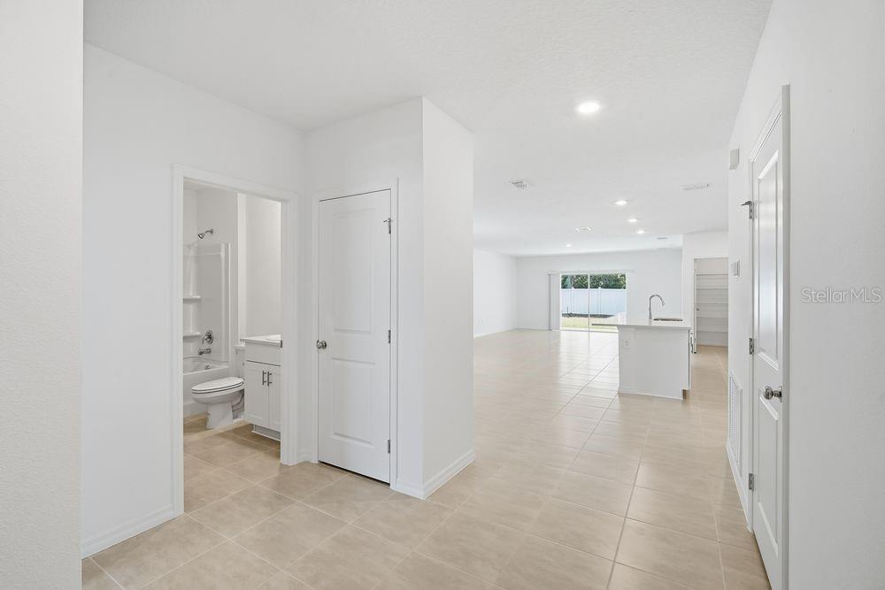 13520 Tropical Breeze Way Property Photo 9