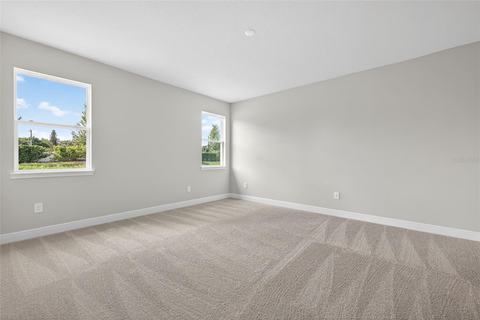 12341 49th St E Property Photo 14