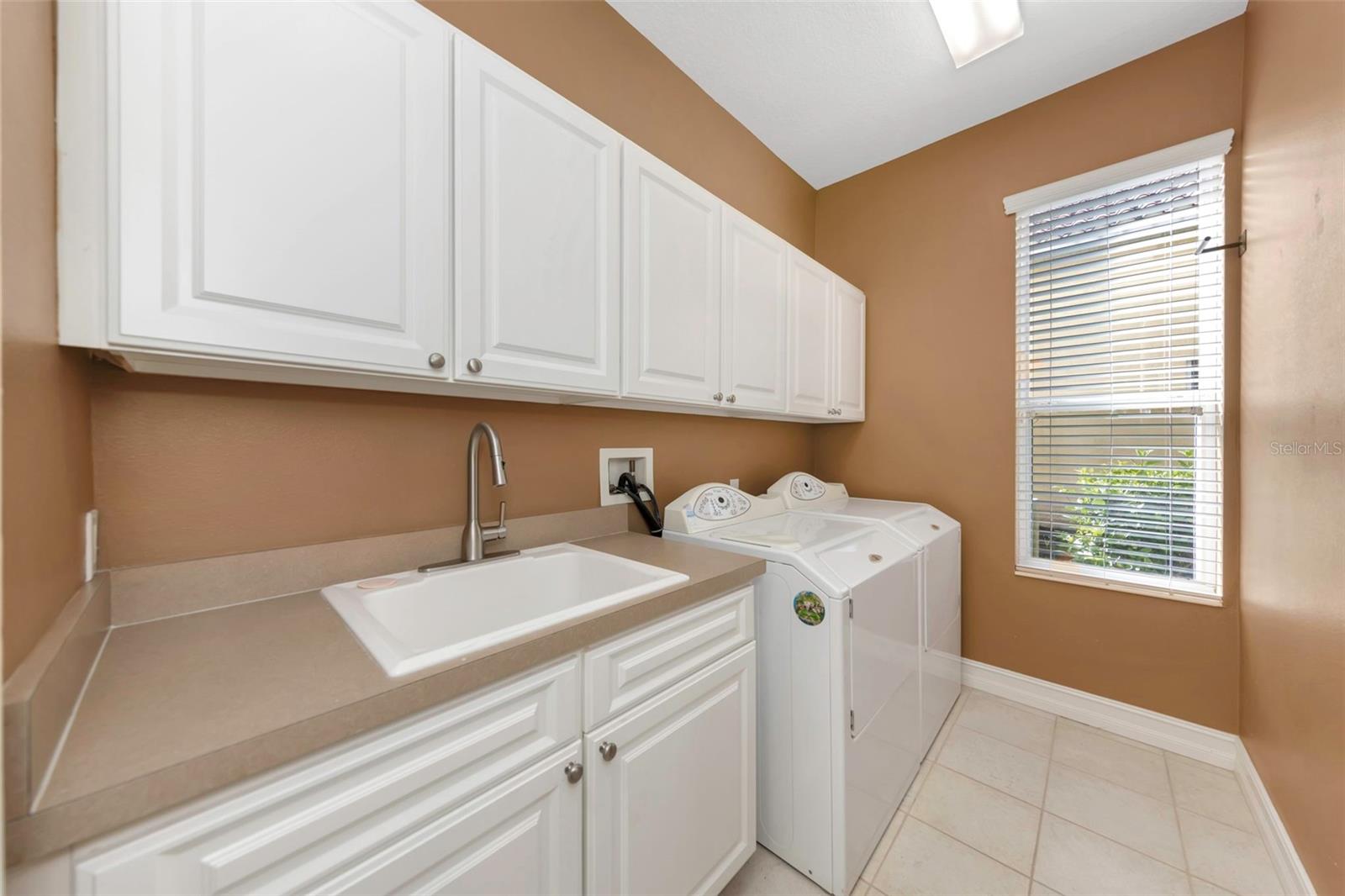 313 10th Ave E Property Photo 62