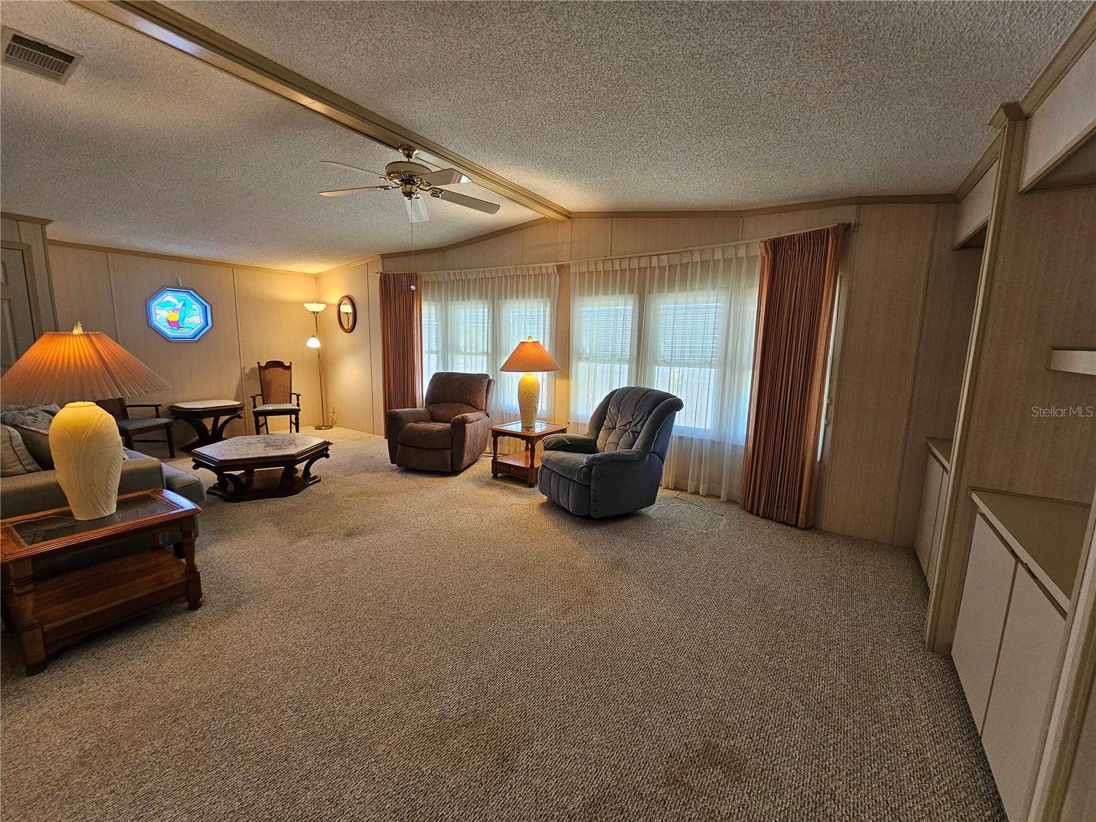 101 Dolphin Dr N Property Photo 12