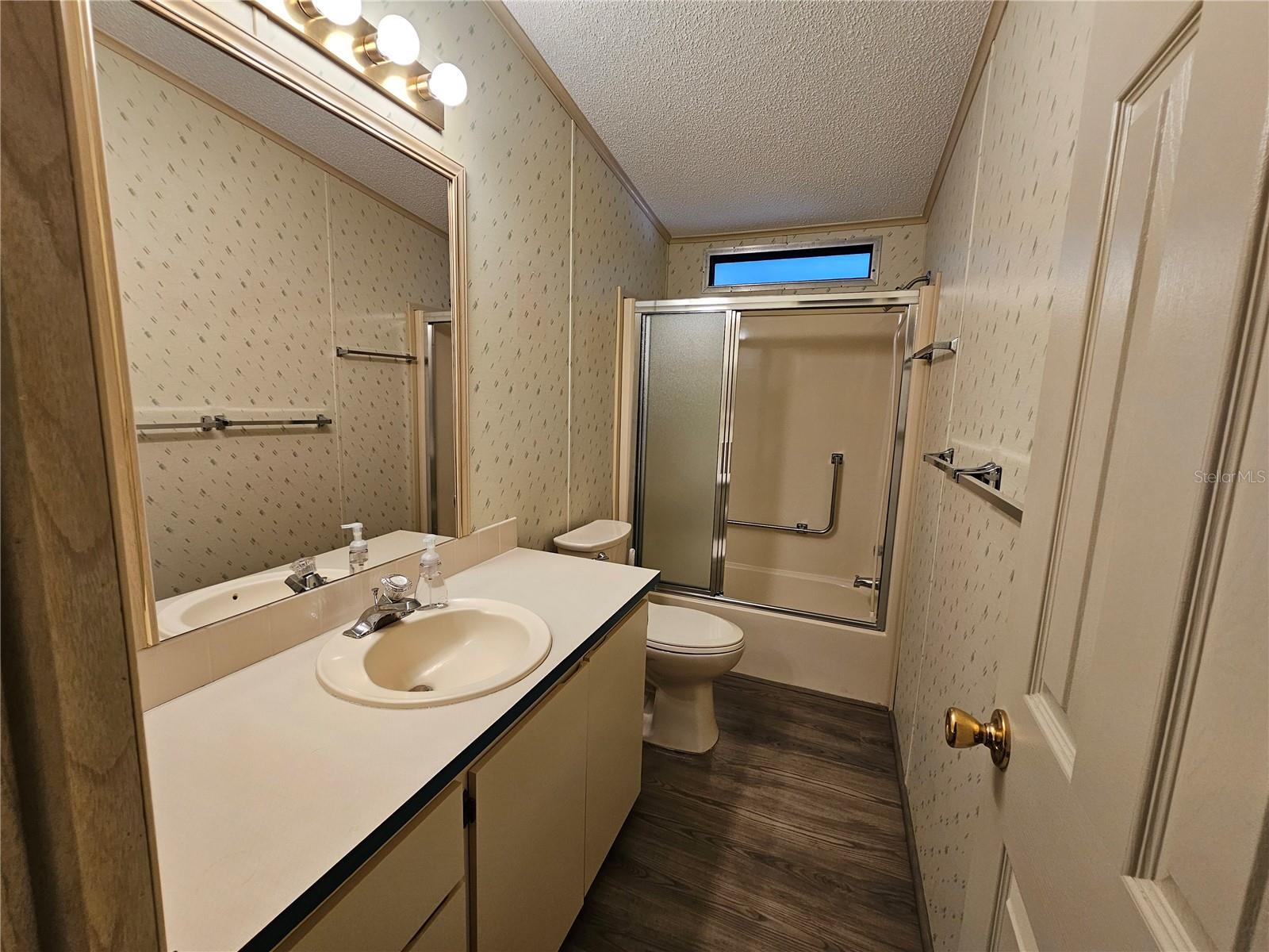 101 Dolphin Dr N Property Photo 26