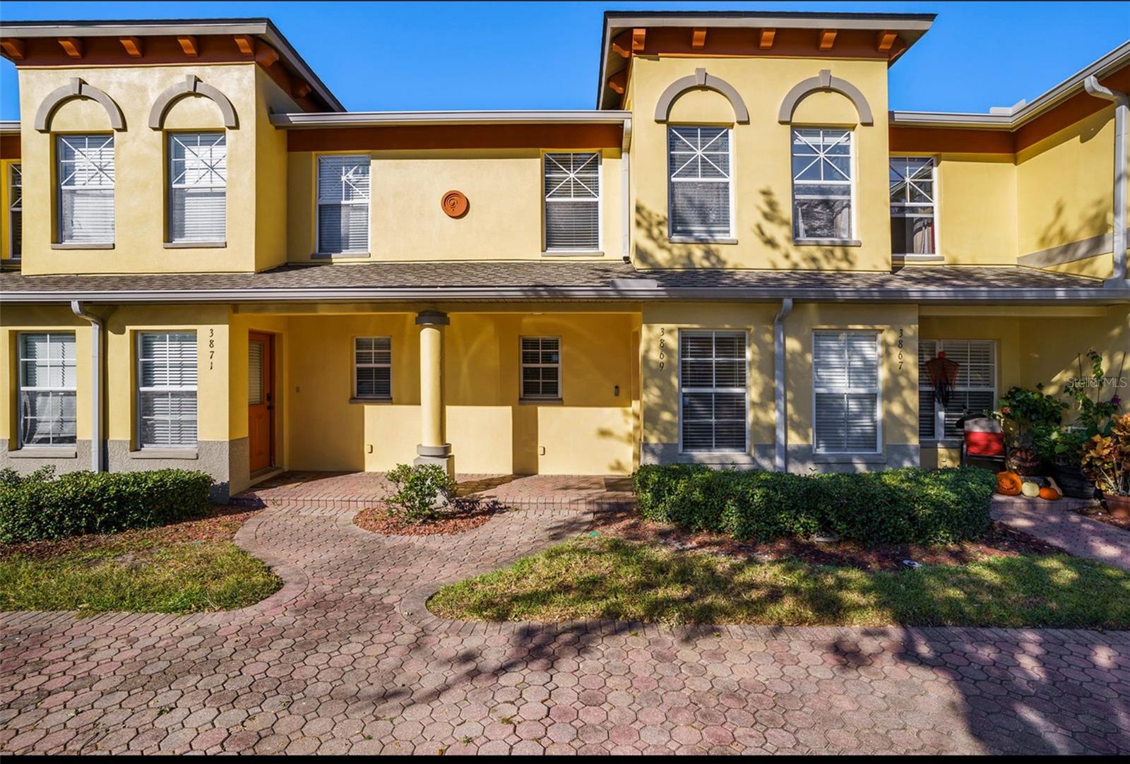 3869 Island Way Property Photo 1