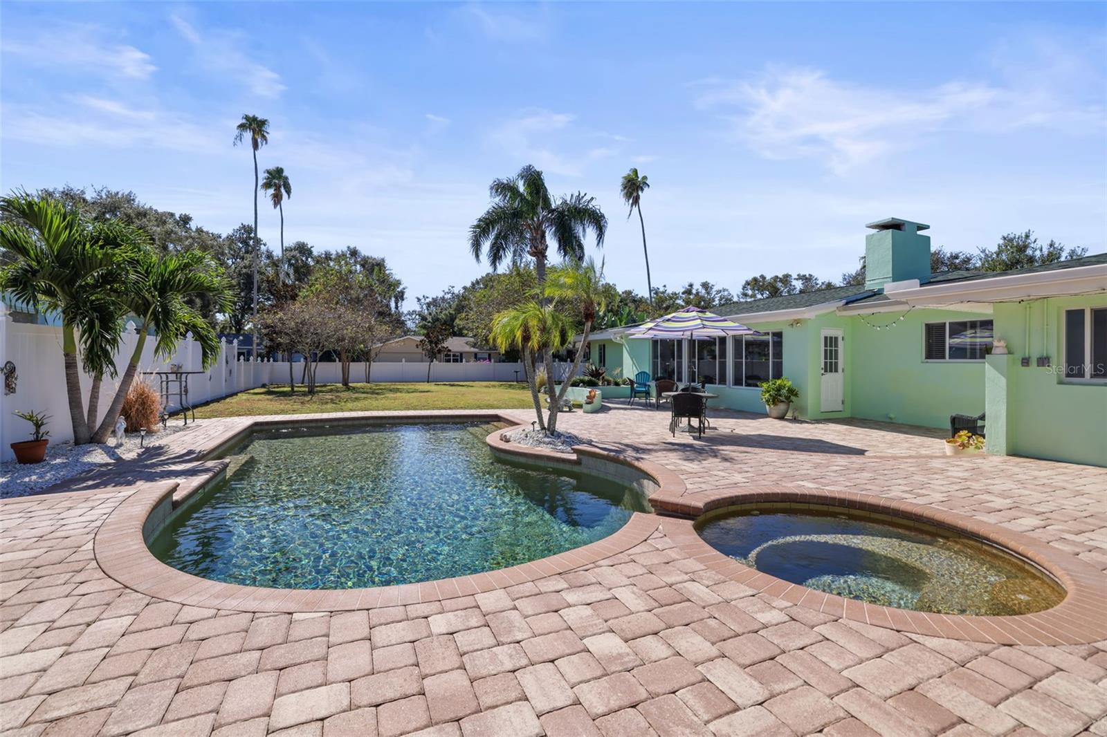 55 Valencia Dr Property Photo 6