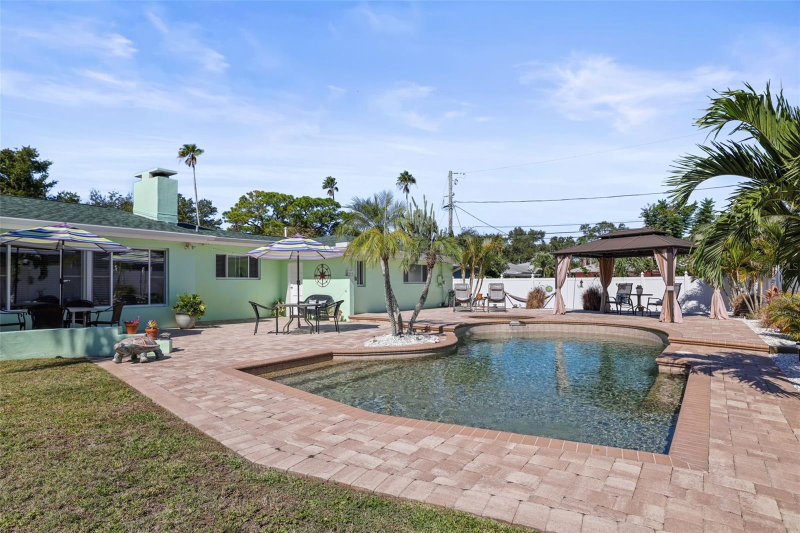 55 Valencia Dr Property Photo 16