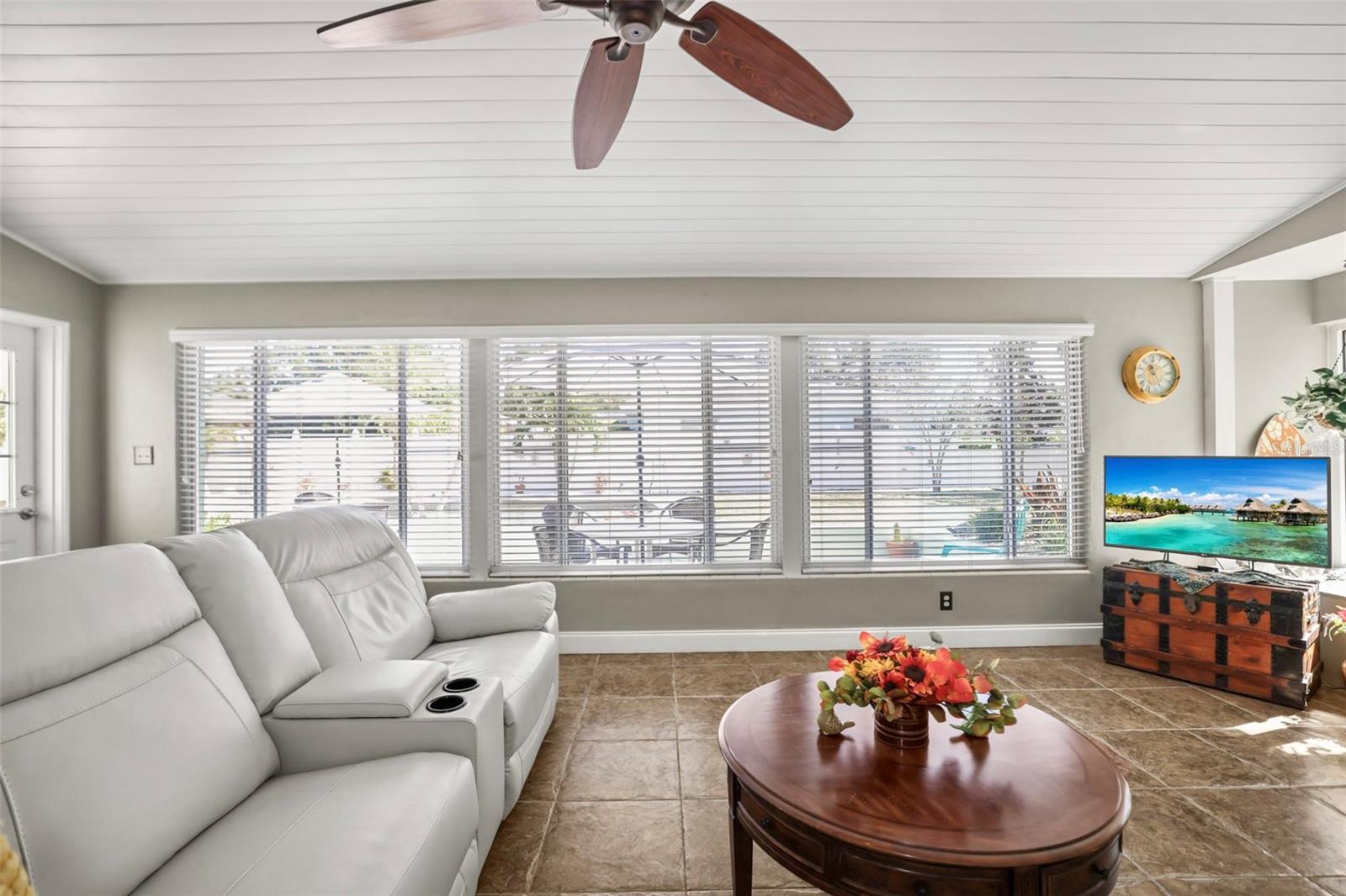 55 Valencia Dr Property Photo 17