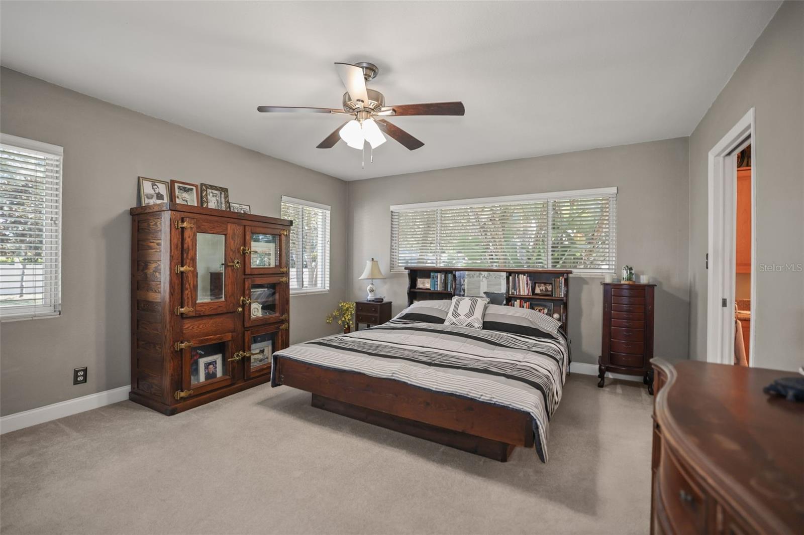 55 Valencia Dr Property Photo 32