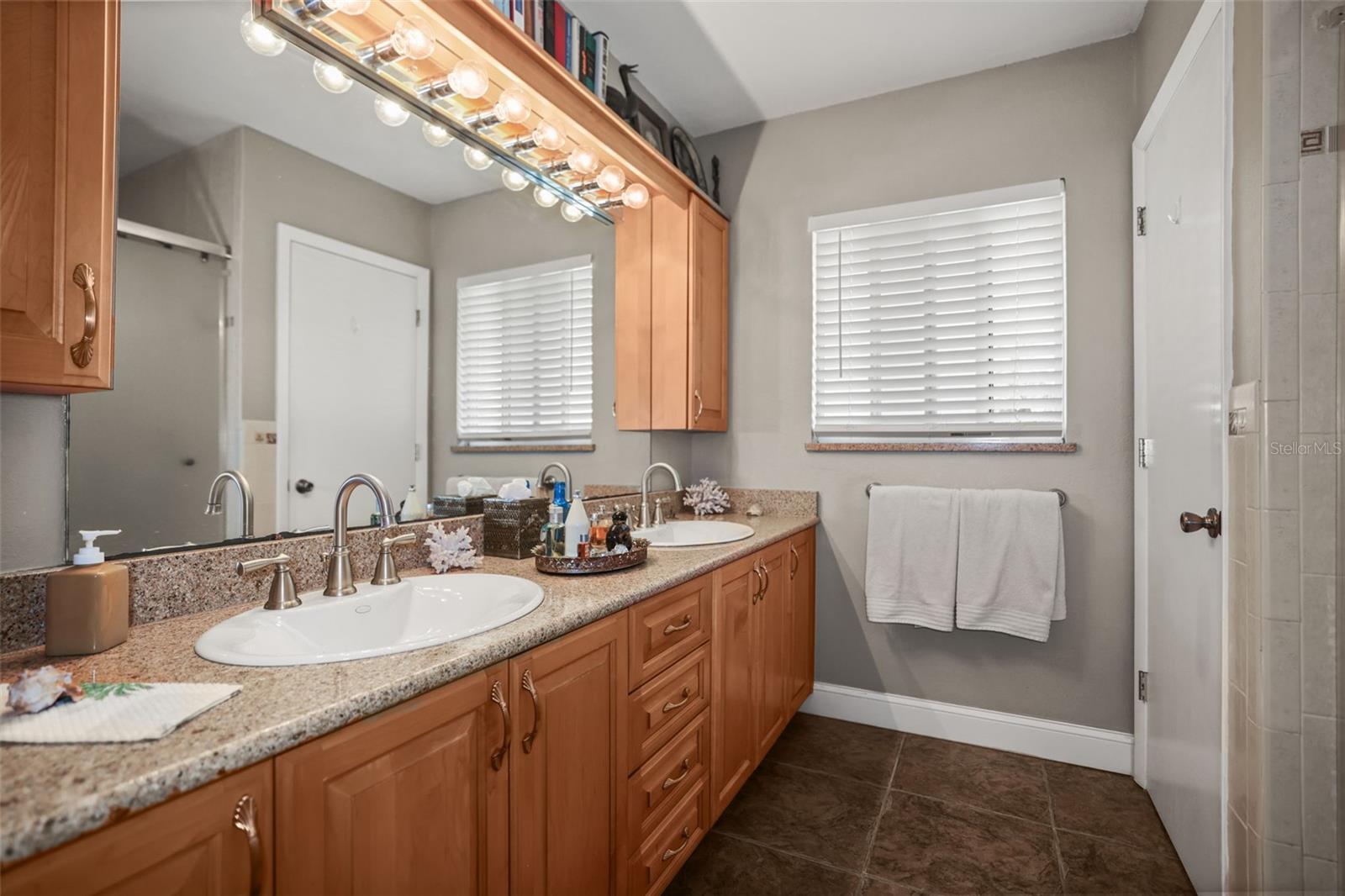 55 Valencia Dr Property Photo 37